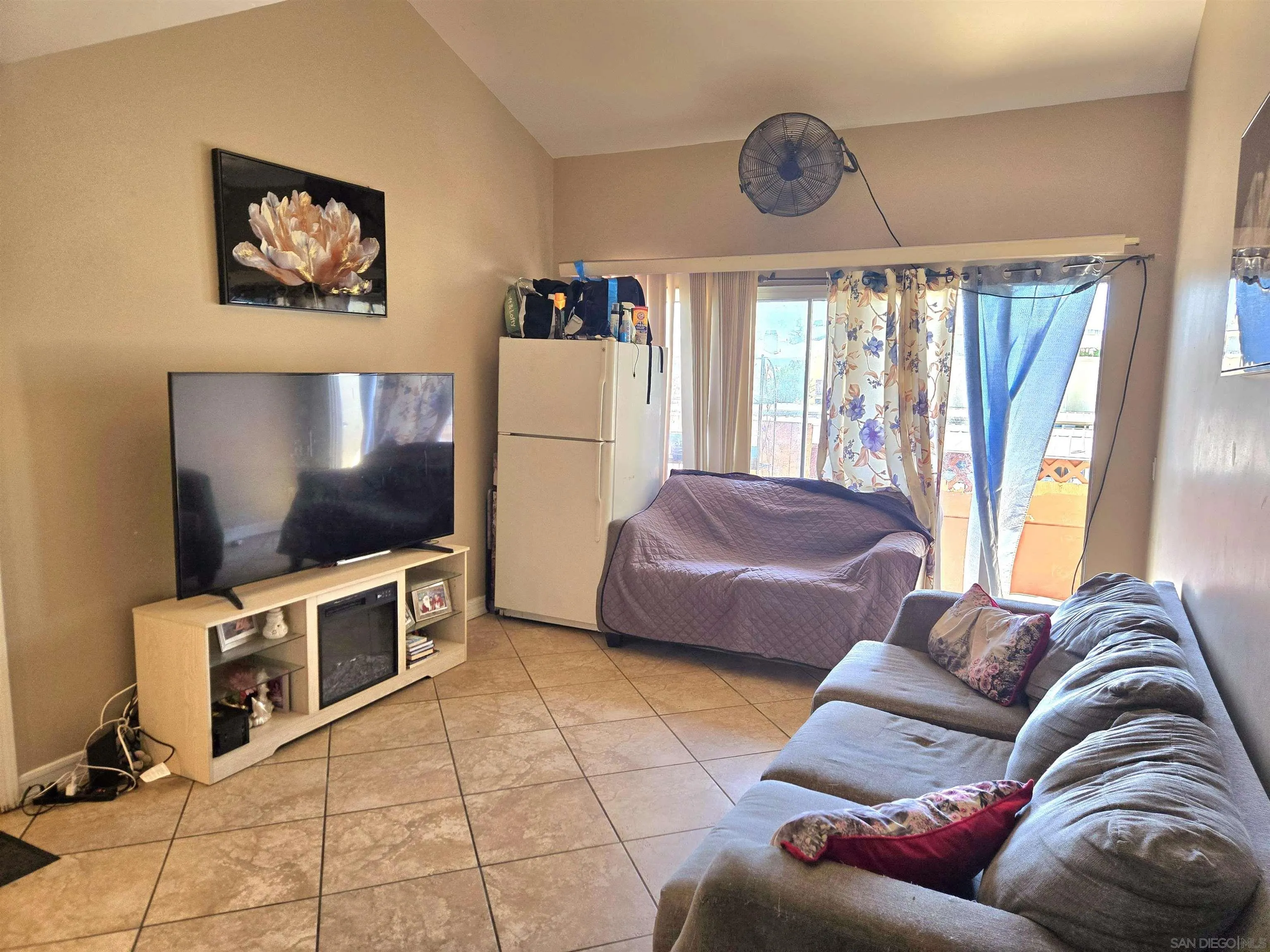 https://cdn.realtyfeed.com/cdn/127/260022939/a9a2b5c831f9e4418490da85a6a3d946.webp
