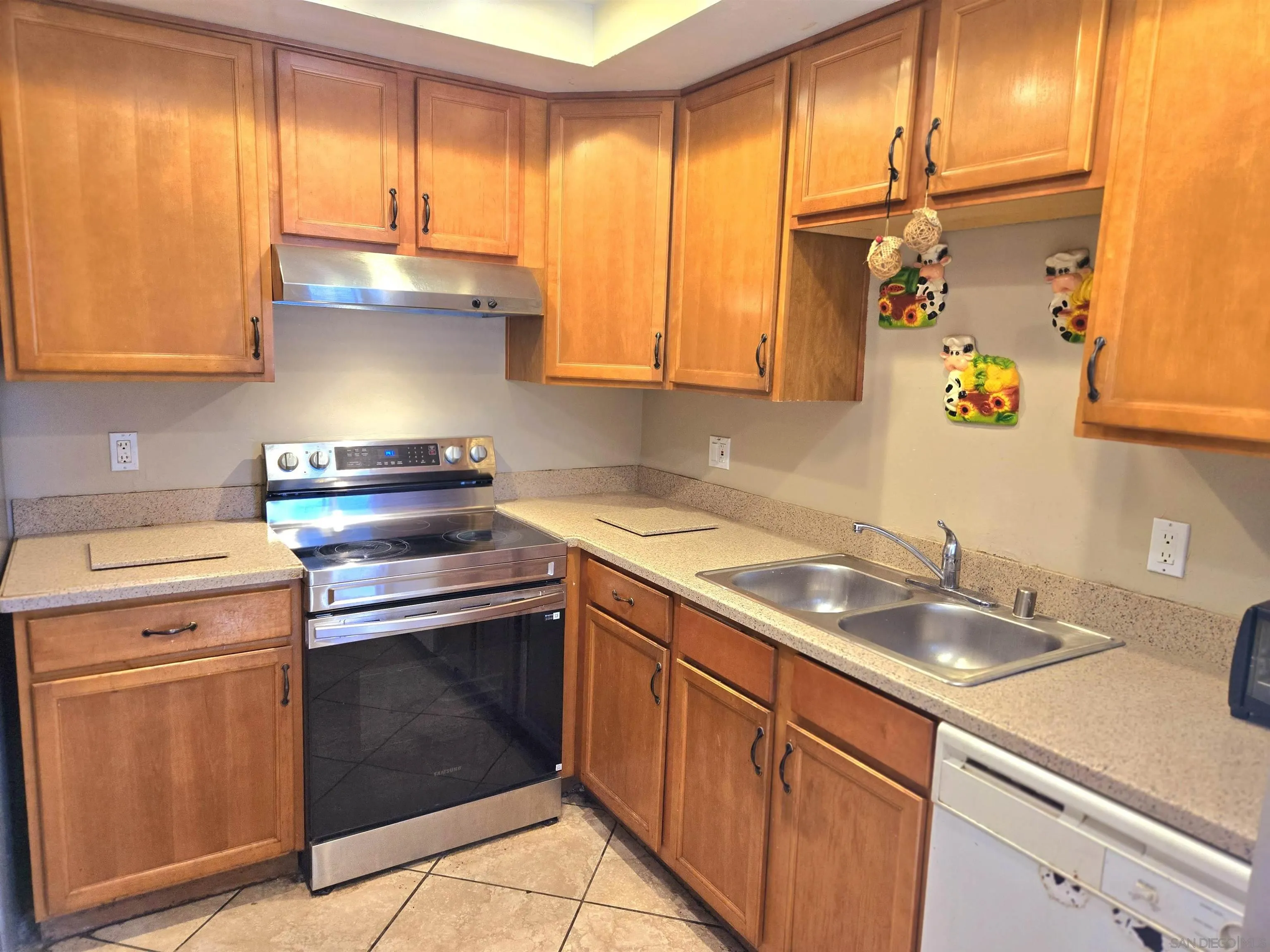 https://cdn.realtyfeed.com/cdn/127/260022939/ad3e98aa731a13ced0af4183fb3090f9.webp