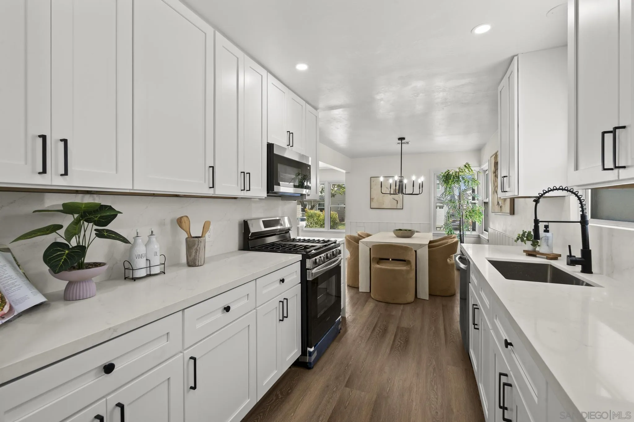 https://cdn.realtyfeed.com/cdn/127/260022940/0ef38f7279e3c2cd3b23a3f56577f5d6.webp