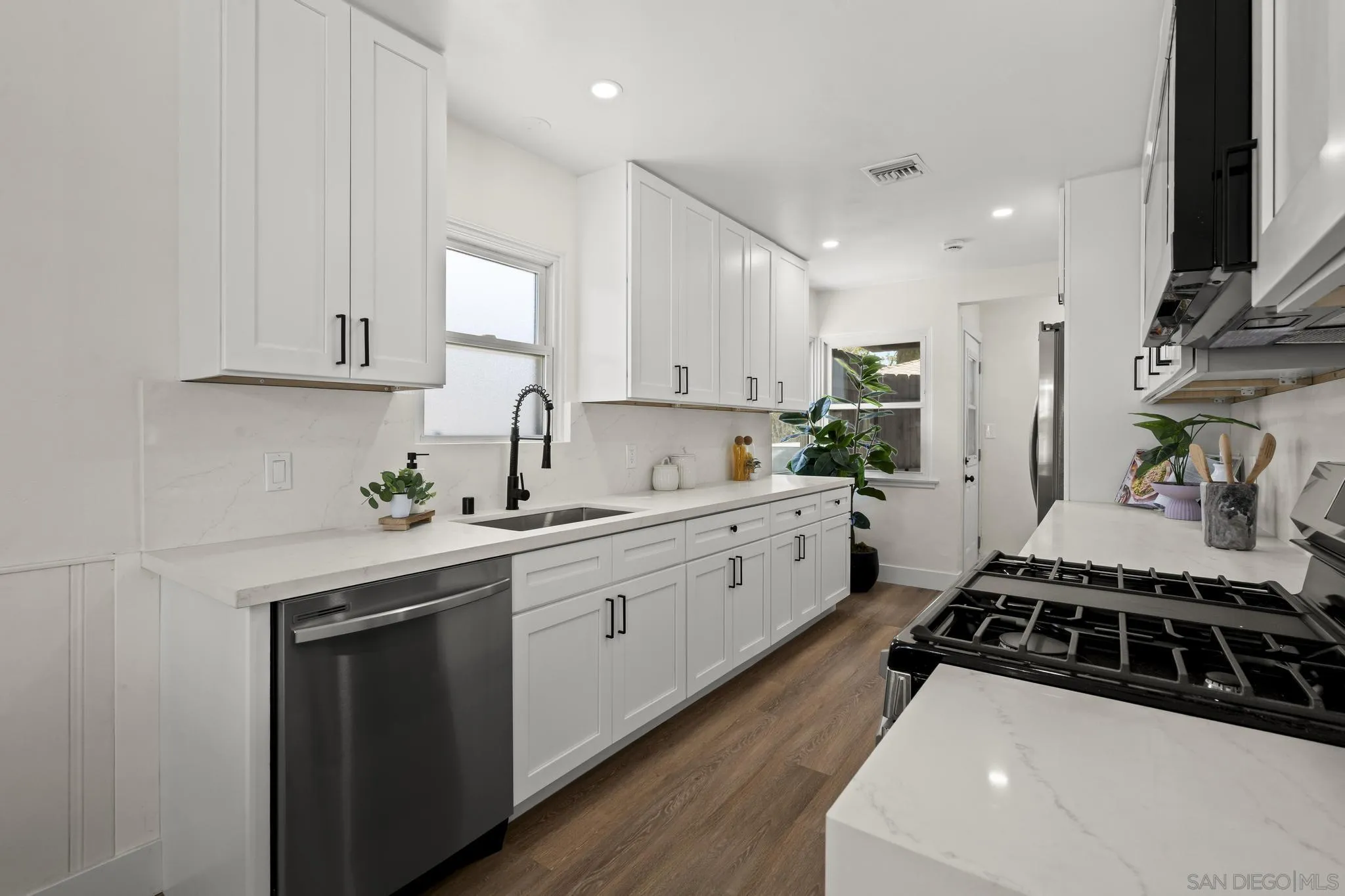 https://cdn.realtyfeed.com/cdn/127/260022940/748e5474ab8e8521e75b11df91ca2672.webp