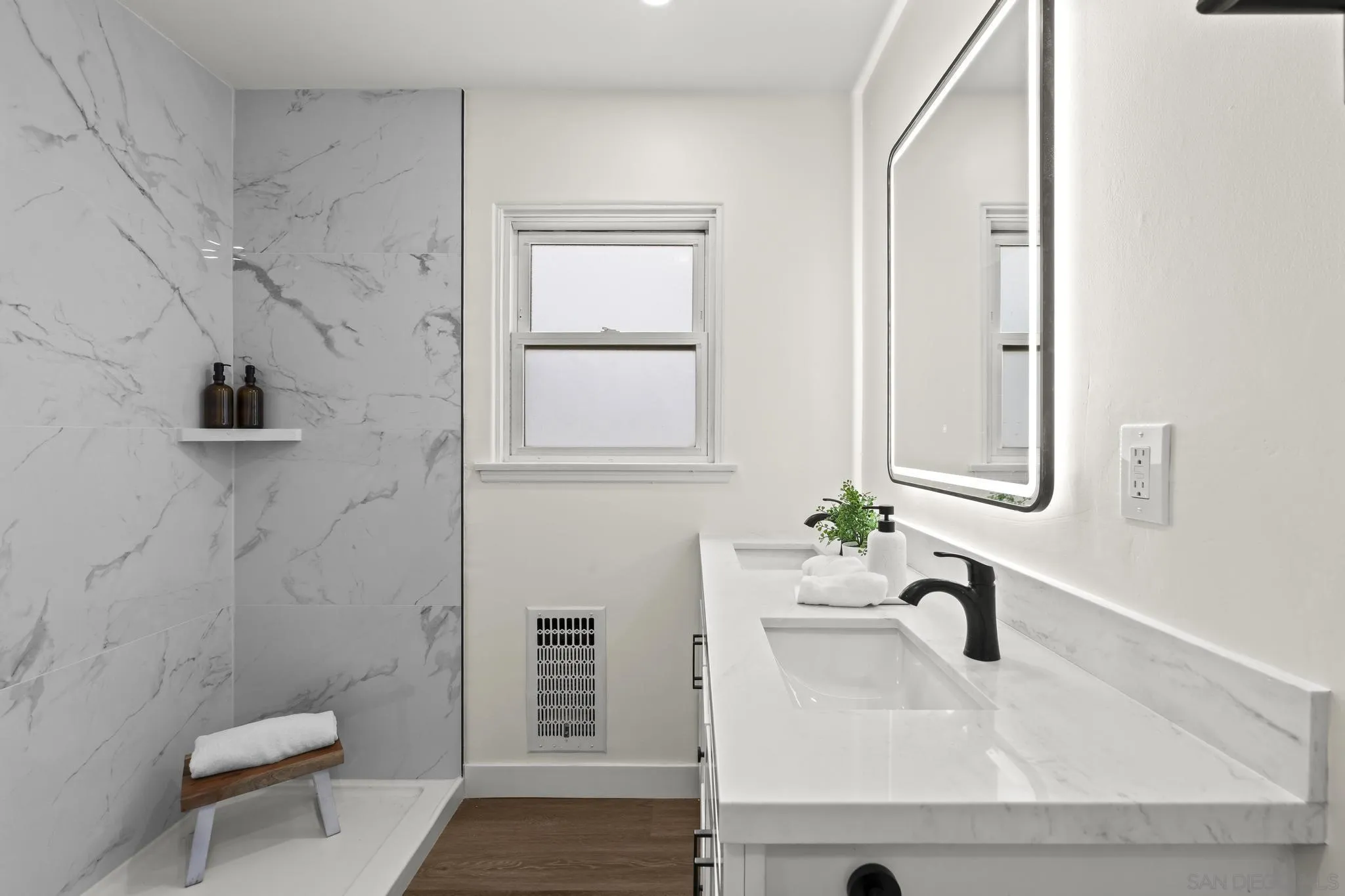 https://cdn.realtyfeed.com/cdn/127/260022940/965d7c520993ebdc92510ea6e6b29b08.webp