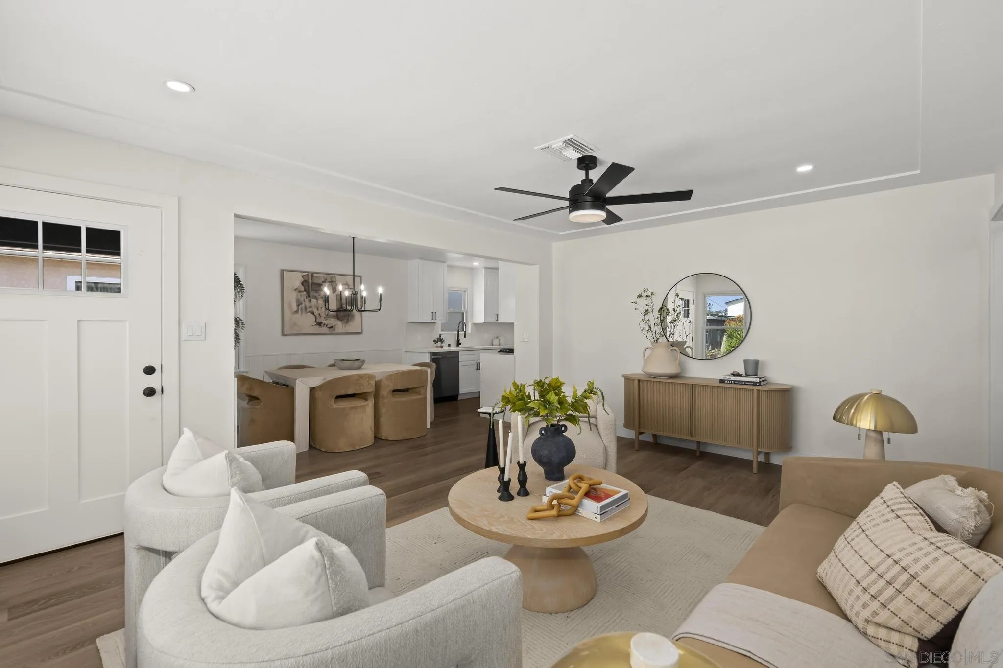 https://cdn.realtyfeed.com/cdn/127/260022940/da1cf5c32eb5260b734abec755a54e14.webp