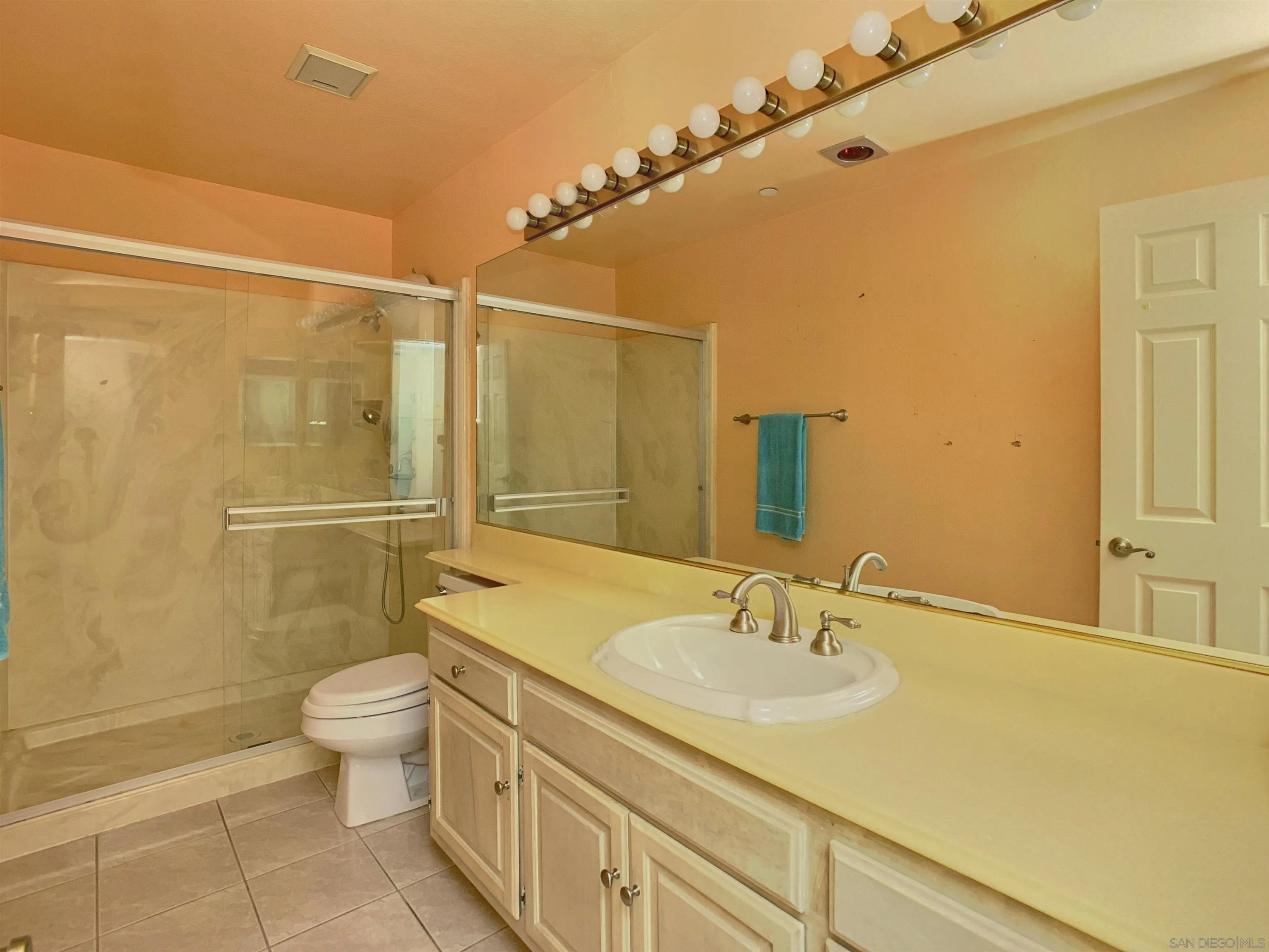 https://cdn.realtyfeed.com/cdn/127/260022944/893bf6d7a2c3f844f6f728f6333be8e3.webp