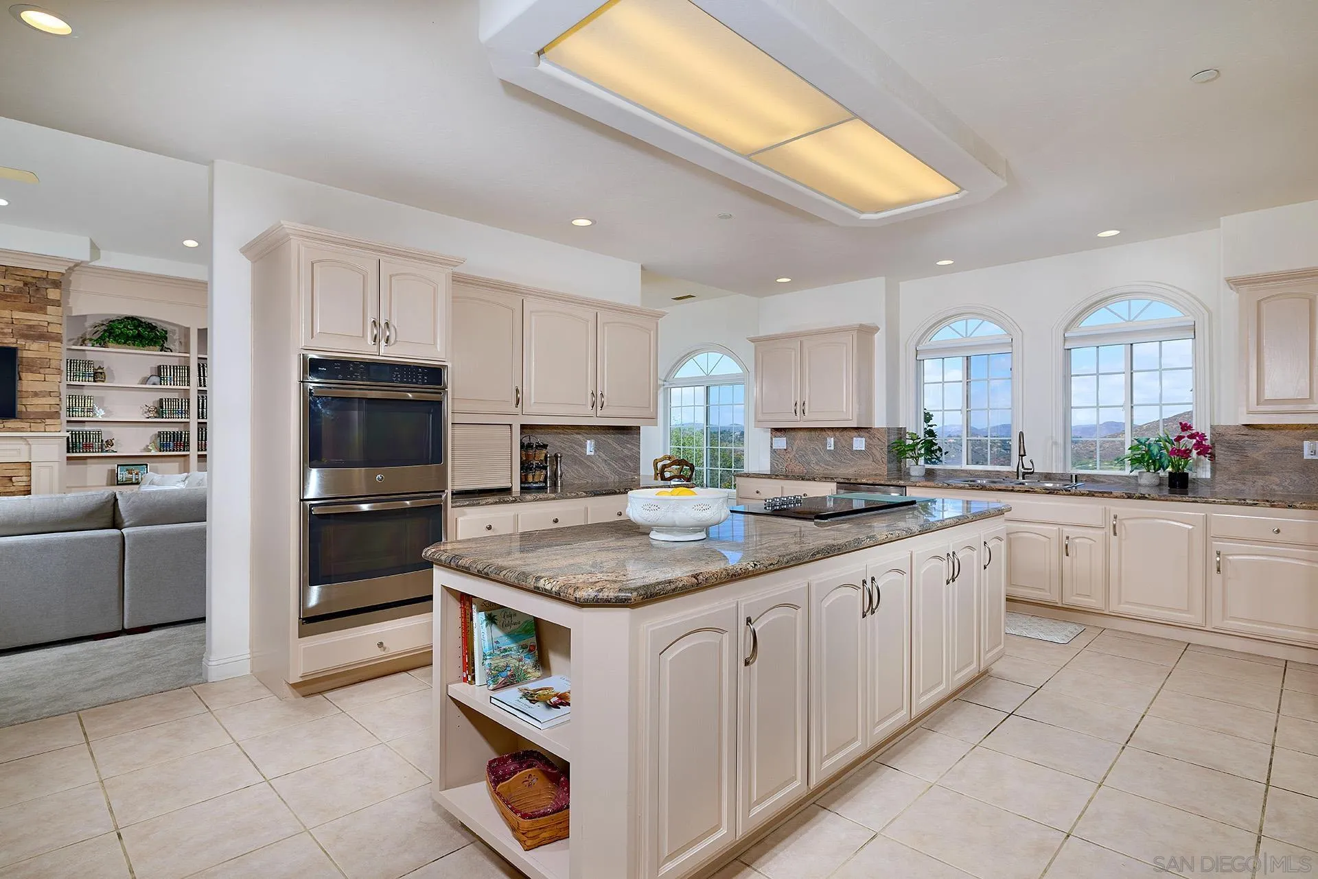 https://cdn.realtyfeed.com/cdn/127/260022946/29c973977eb5c69034ea41a19b95aa0c.webp