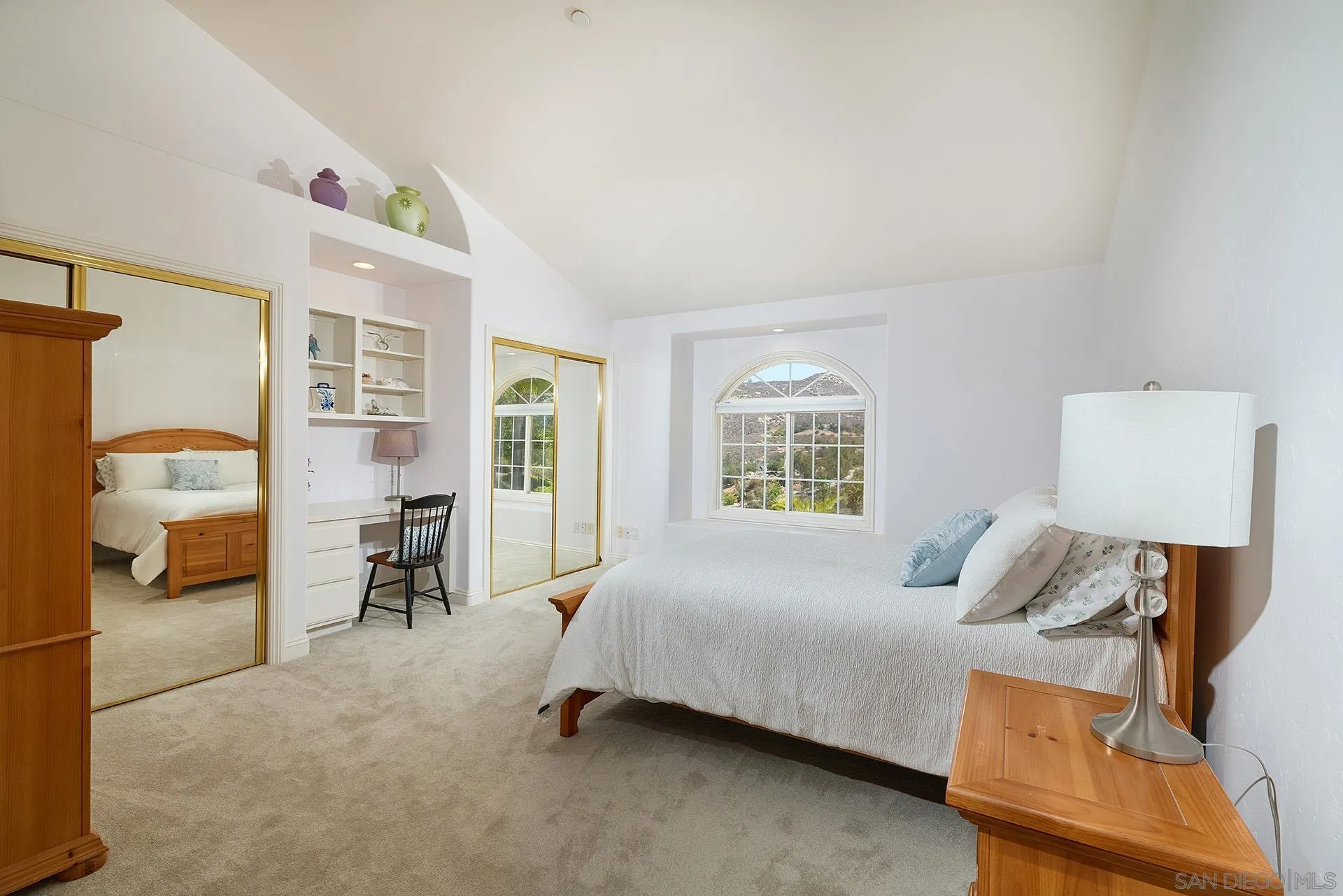 https://cdn.realtyfeed.com/cdn/127/260022946/a7f42cee4f3e8fca47330713c2b9beec.webp