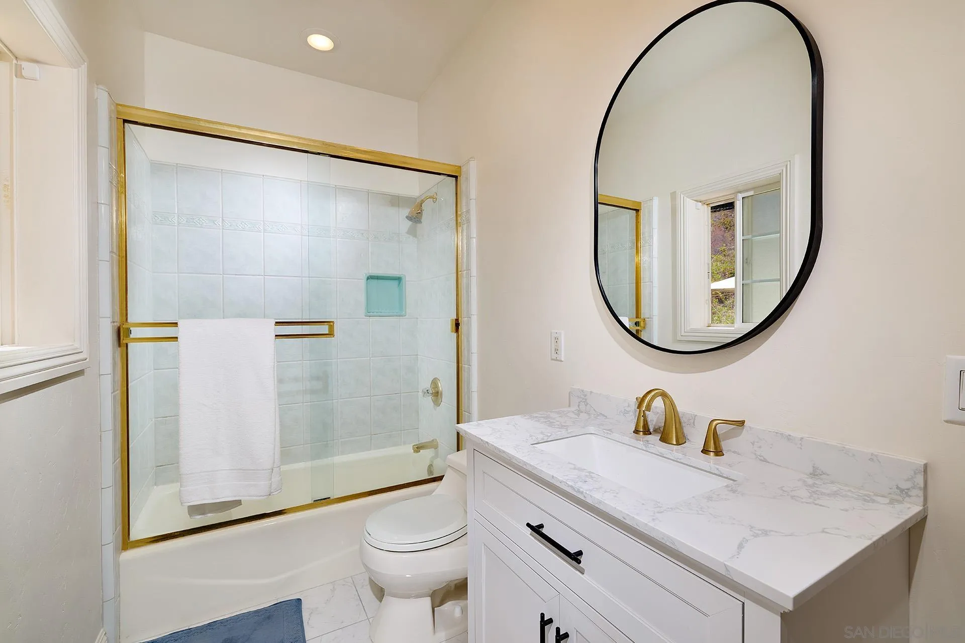 https://cdn.realtyfeed.com/cdn/127/260022946/c9bb84ea1f3ad21b6a75ecf5cc7223a0.webp