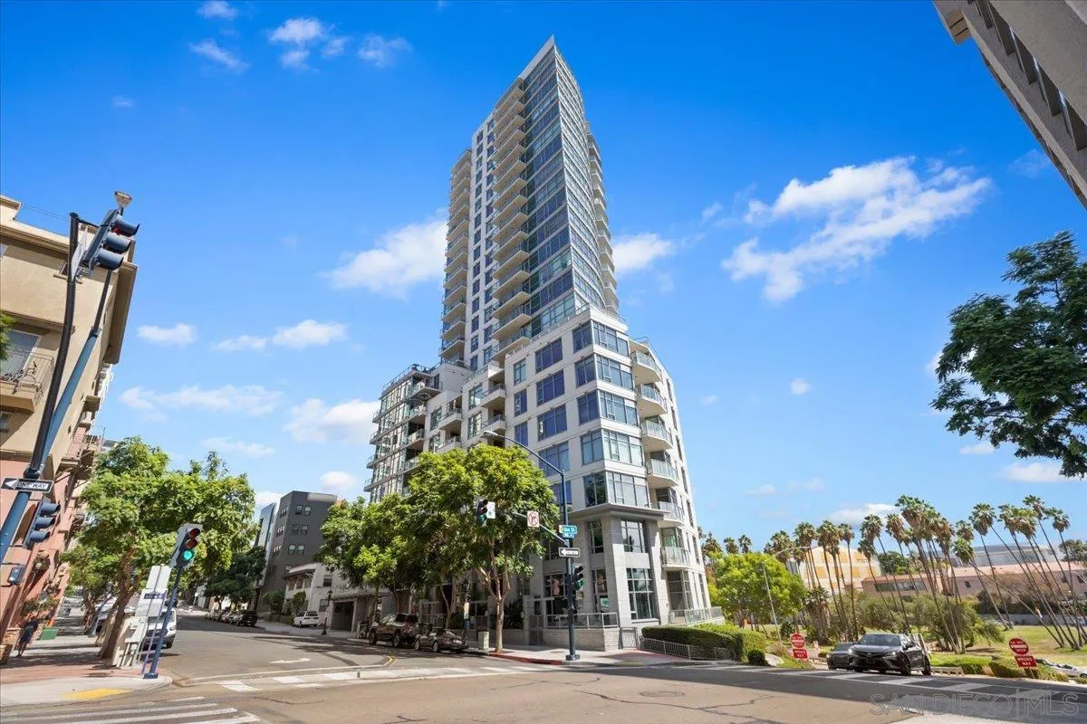 https://cdn.realtyfeed.com/cdn/127/260022947/1f1fb3195f4e8028ea13d5f350ecd9fe.webp