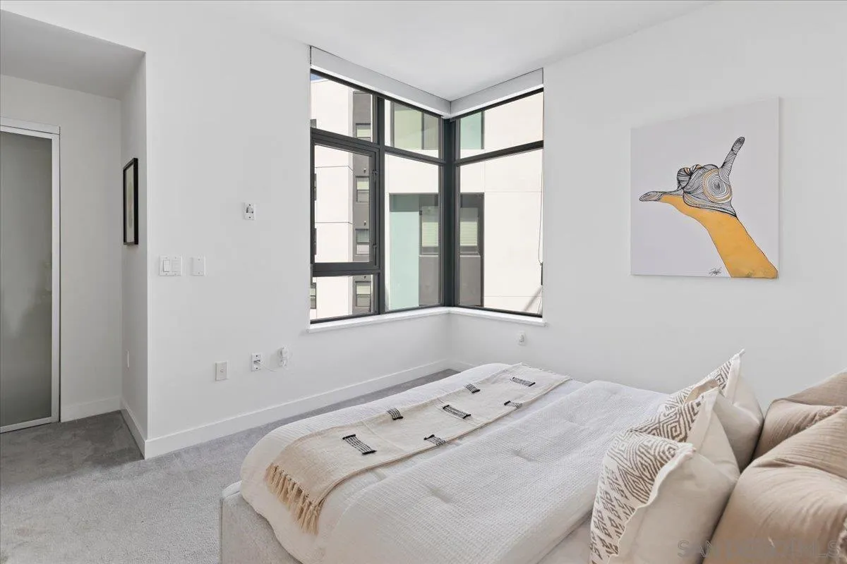 https://cdn.realtyfeed.com/cdn/127/260022947/2a80cdbd4513feeff457308734d7977f.webp