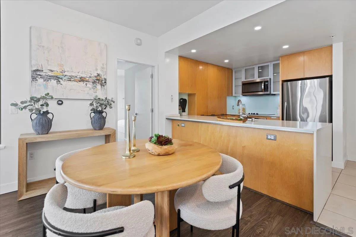 https://cdn.realtyfeed.com/cdn/127/260022947/4051a8e5329e18aa199e3bba7040741c.webp