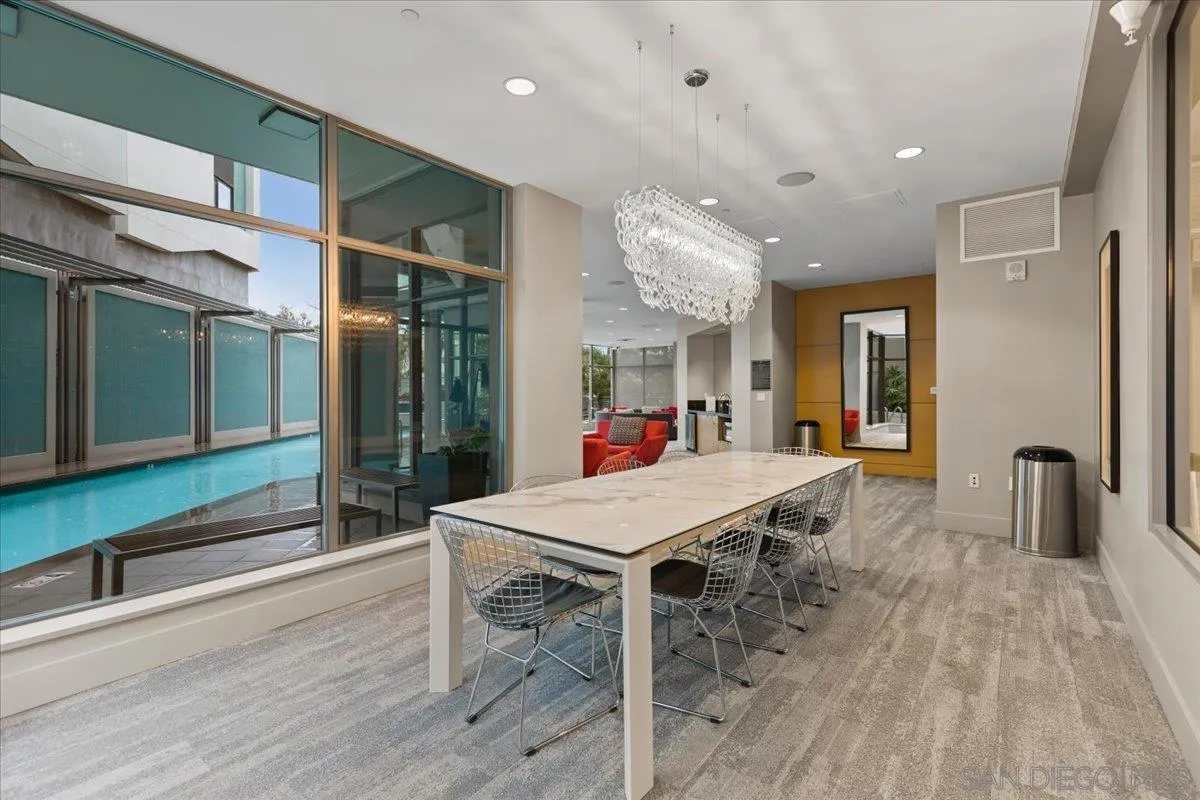 https://cdn.realtyfeed.com/cdn/127/260022947/9c856ef0326893814127e6257abcdb82.webp