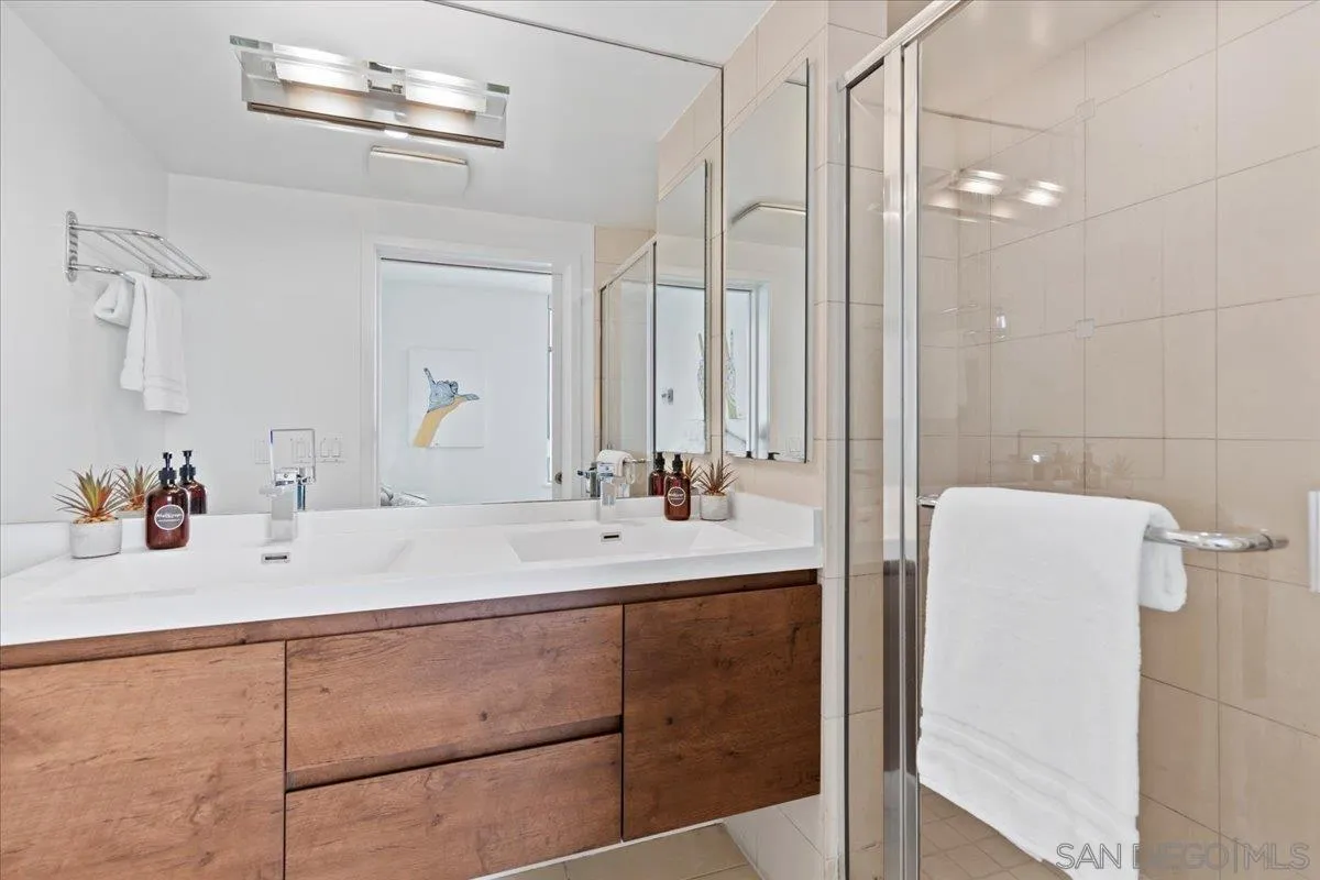 https://cdn.realtyfeed.com/cdn/127/260022947/c09f660ede064996ba525bcd6d1784b3.webp
