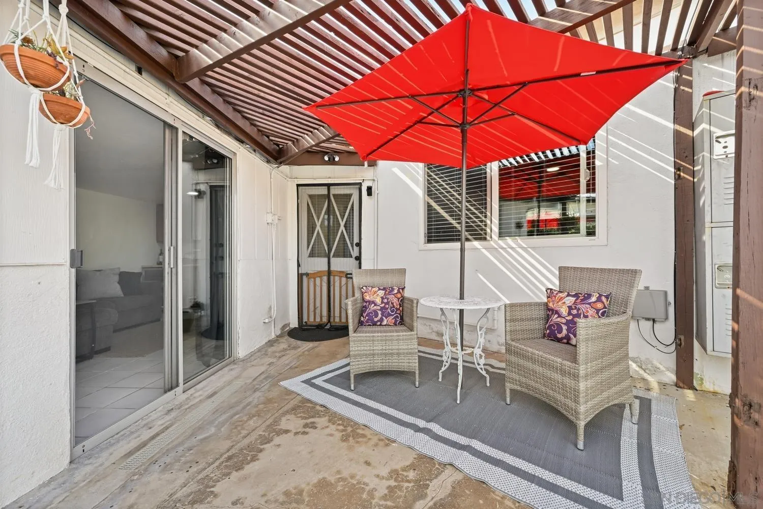 https://cdn.realtyfeed.com/cdn/127/260022948/41cc489d9d2850db138612b48d9f09e7.webp
