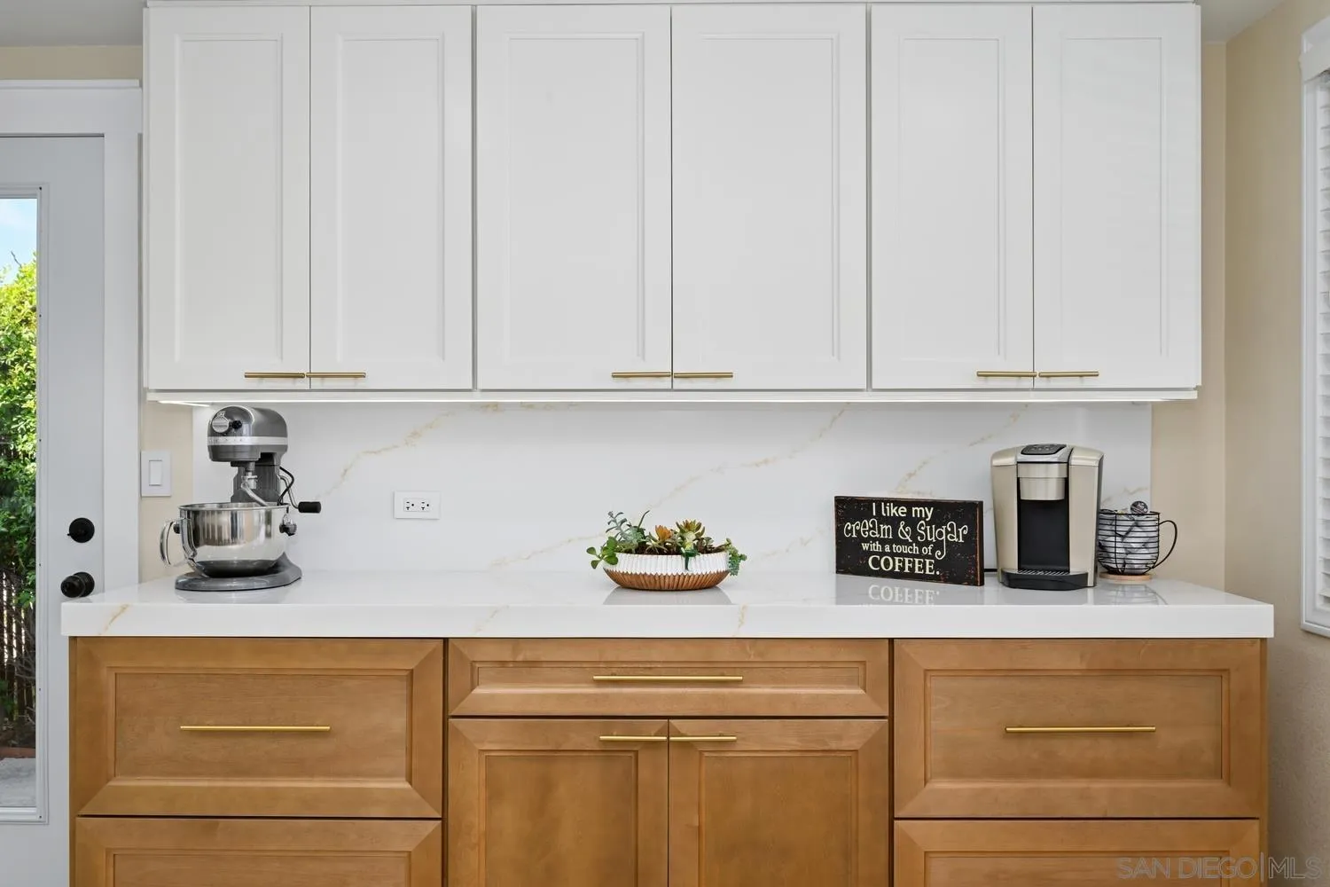 https://cdn.realtyfeed.com/cdn/127/260022948/4e6ca5d817e0856473e379978acfe302.webp