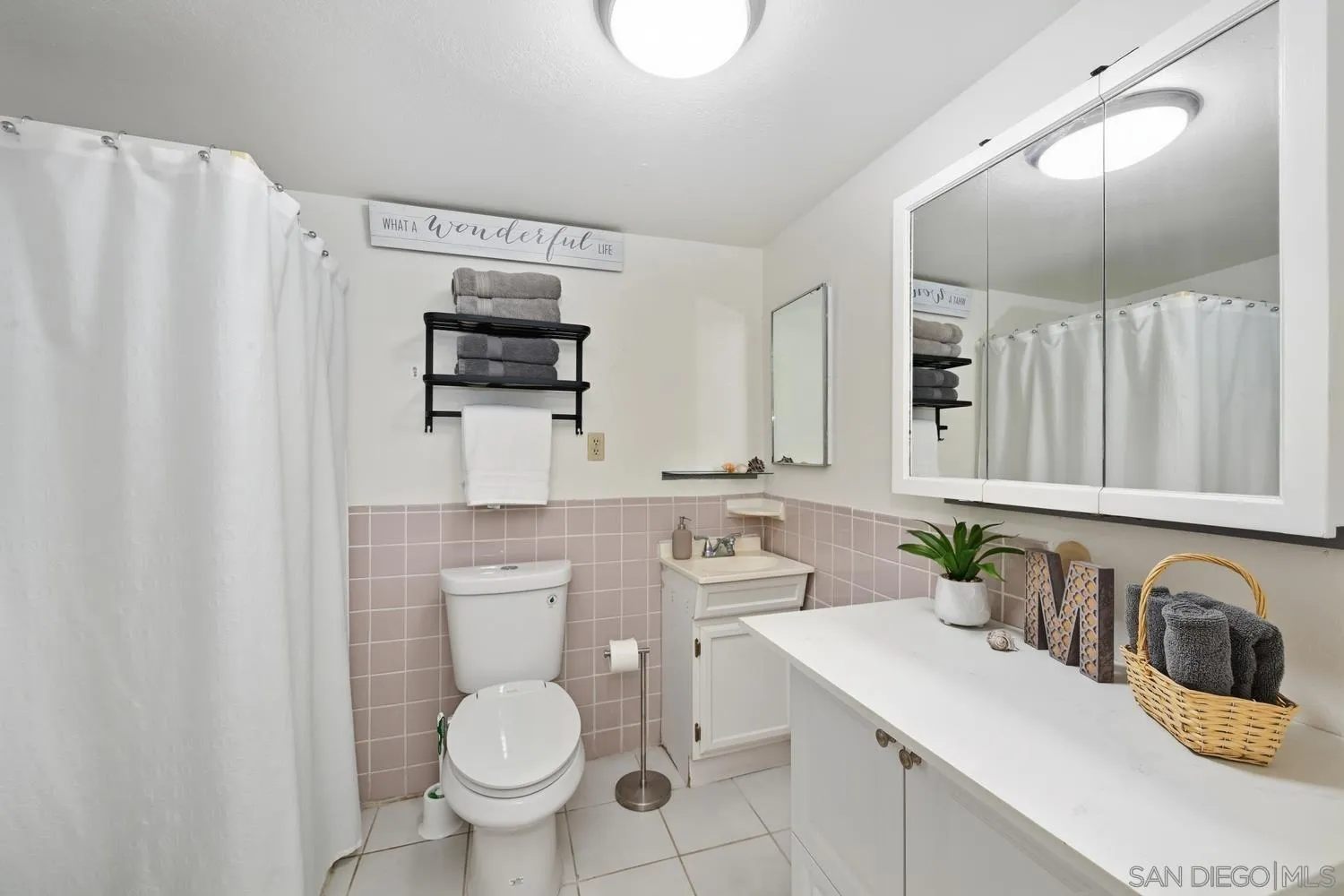 https://cdn.realtyfeed.com/cdn/127/260022948/ca669190fccc0e636593ad6bfce61071.webp