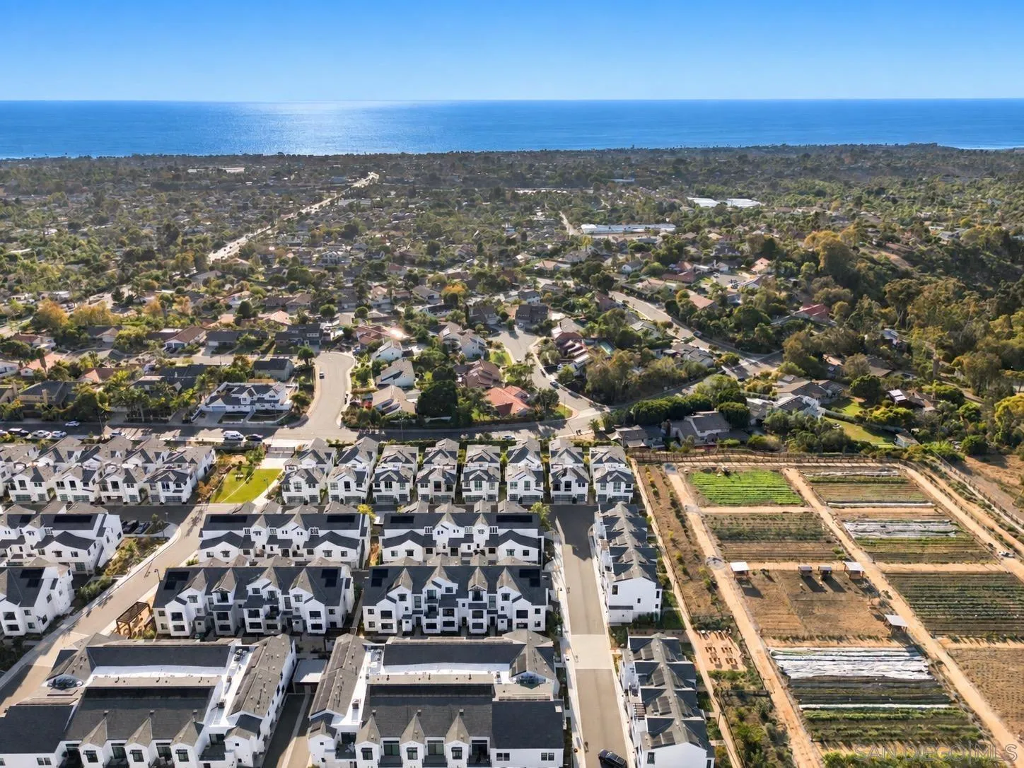https://cdn.realtyfeed.com/cdn/127/260022950/1b72b1ac0b15c548654b46aa7da139d6.webp