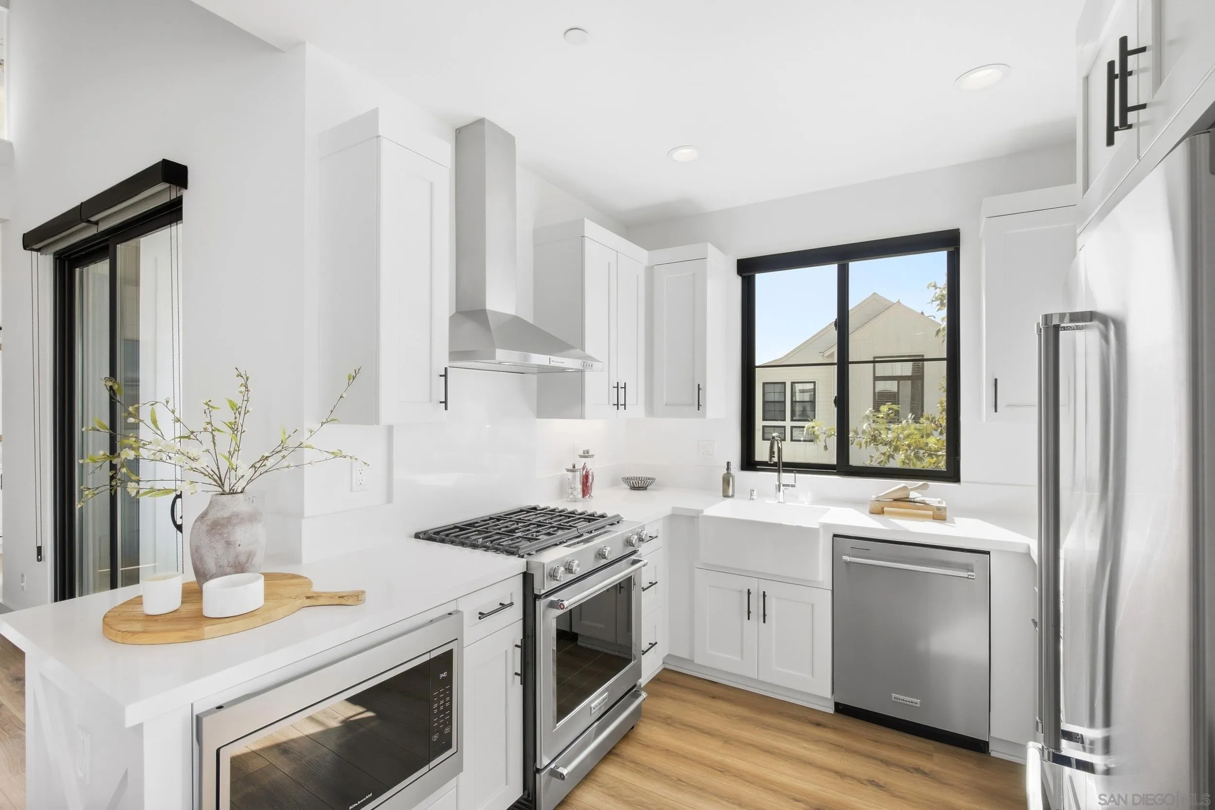 https://cdn.realtyfeed.com/cdn/127/260022950/89abf90d10ee9f2713283421c03d03dd.webp