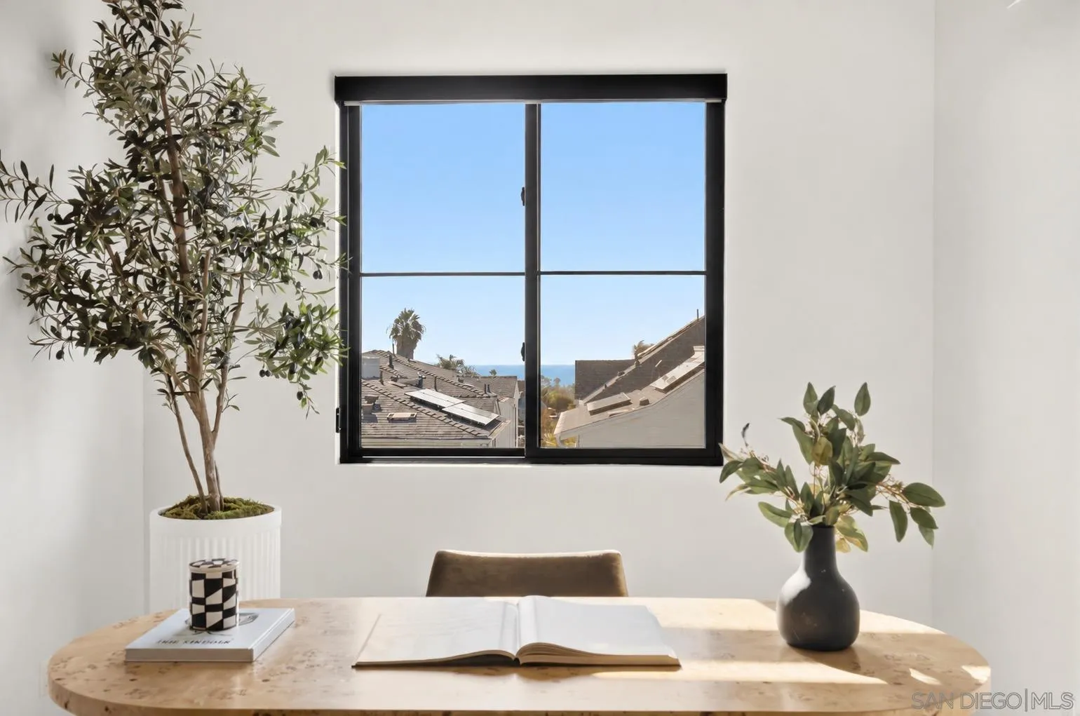https://cdn.realtyfeed.com/cdn/127/260022950/cfacaea9186b46a4165683de1d0cc48d.webp
