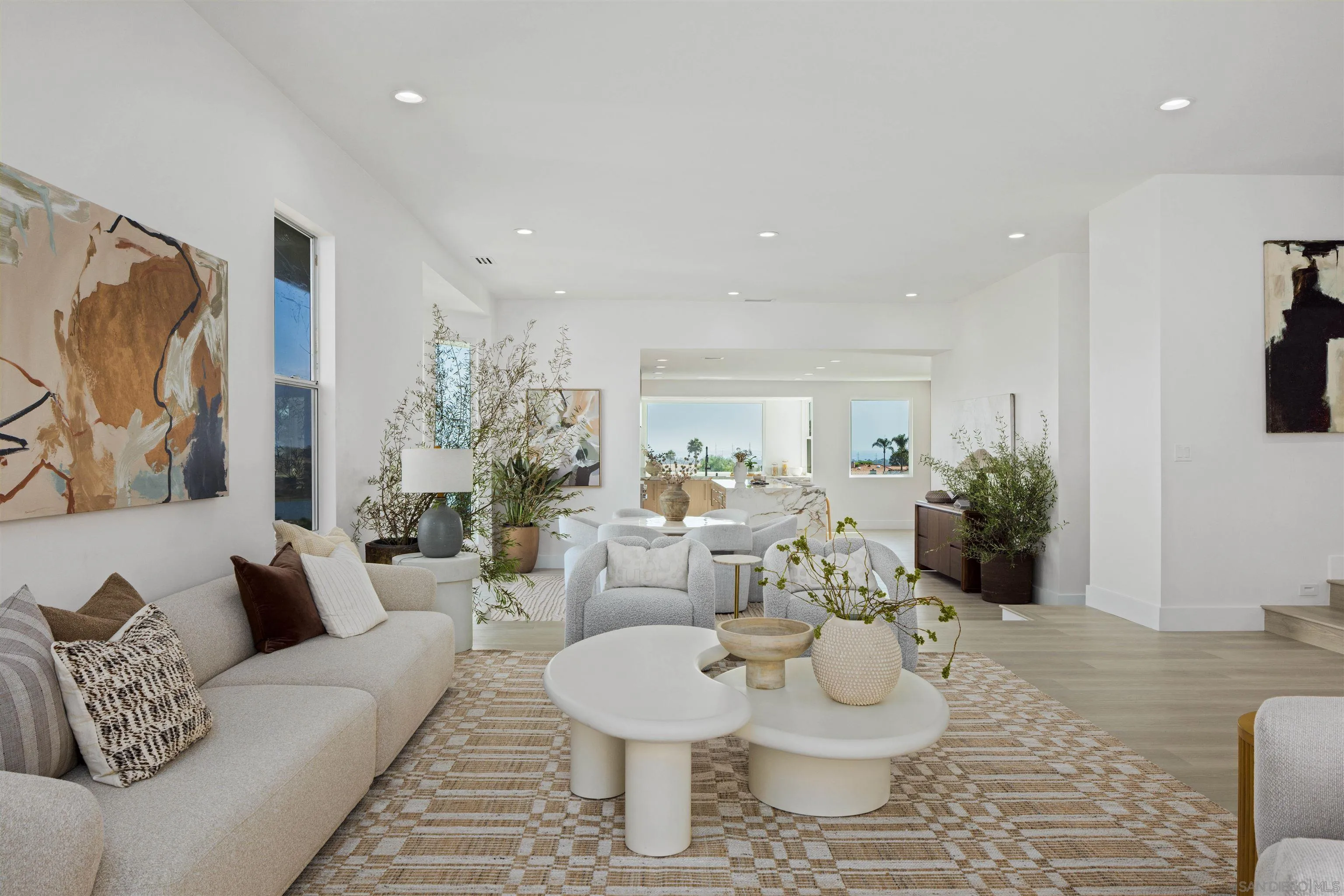 https://cdn.realtyfeed.com/cdn/127/260022951/37a6ebcf1b3d58f13d7be342621ae477.webp