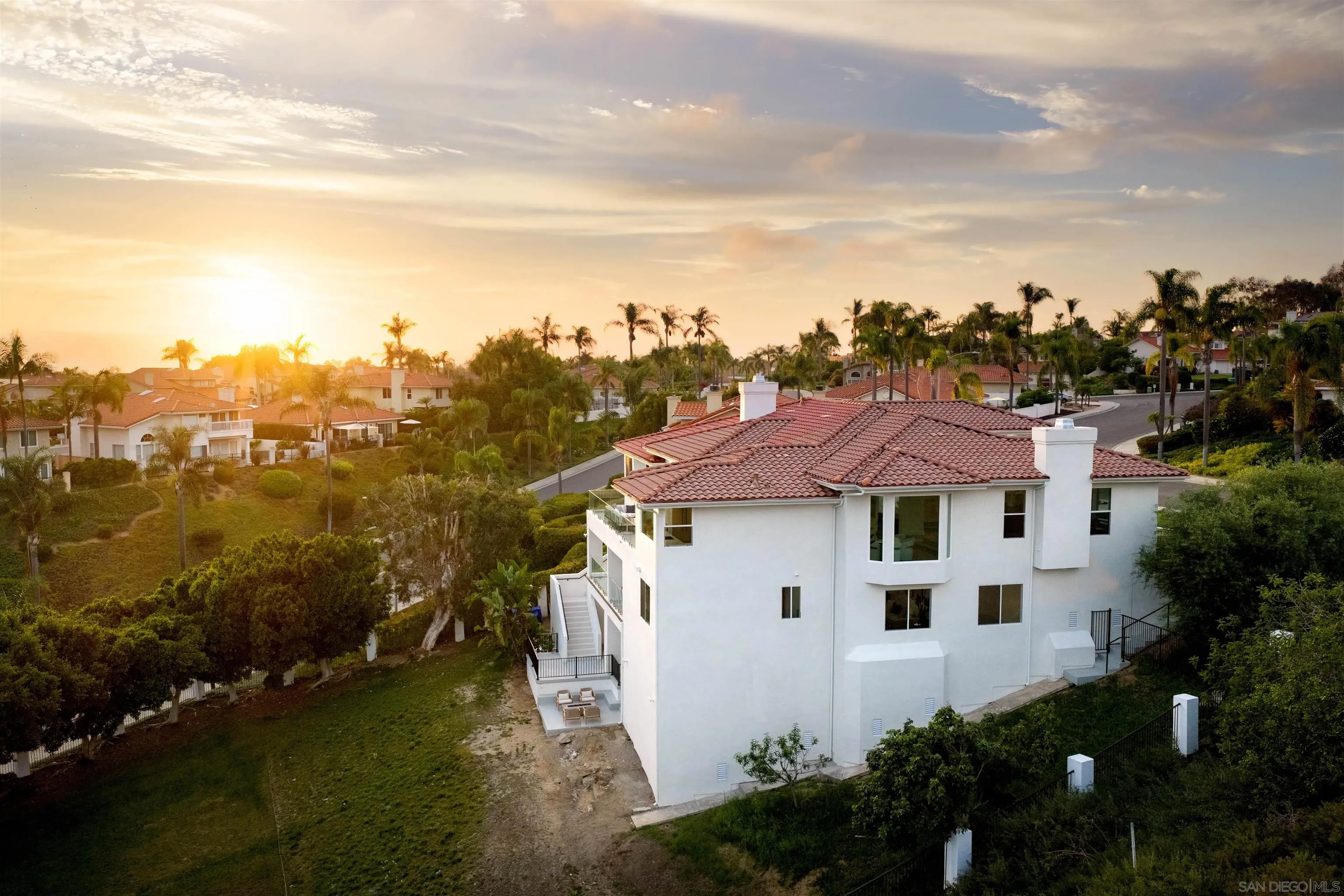 https://cdn.realtyfeed.com/cdn/127/260022951/754d36d2b3cd21ebcc04dd44dee3bb40.webp
