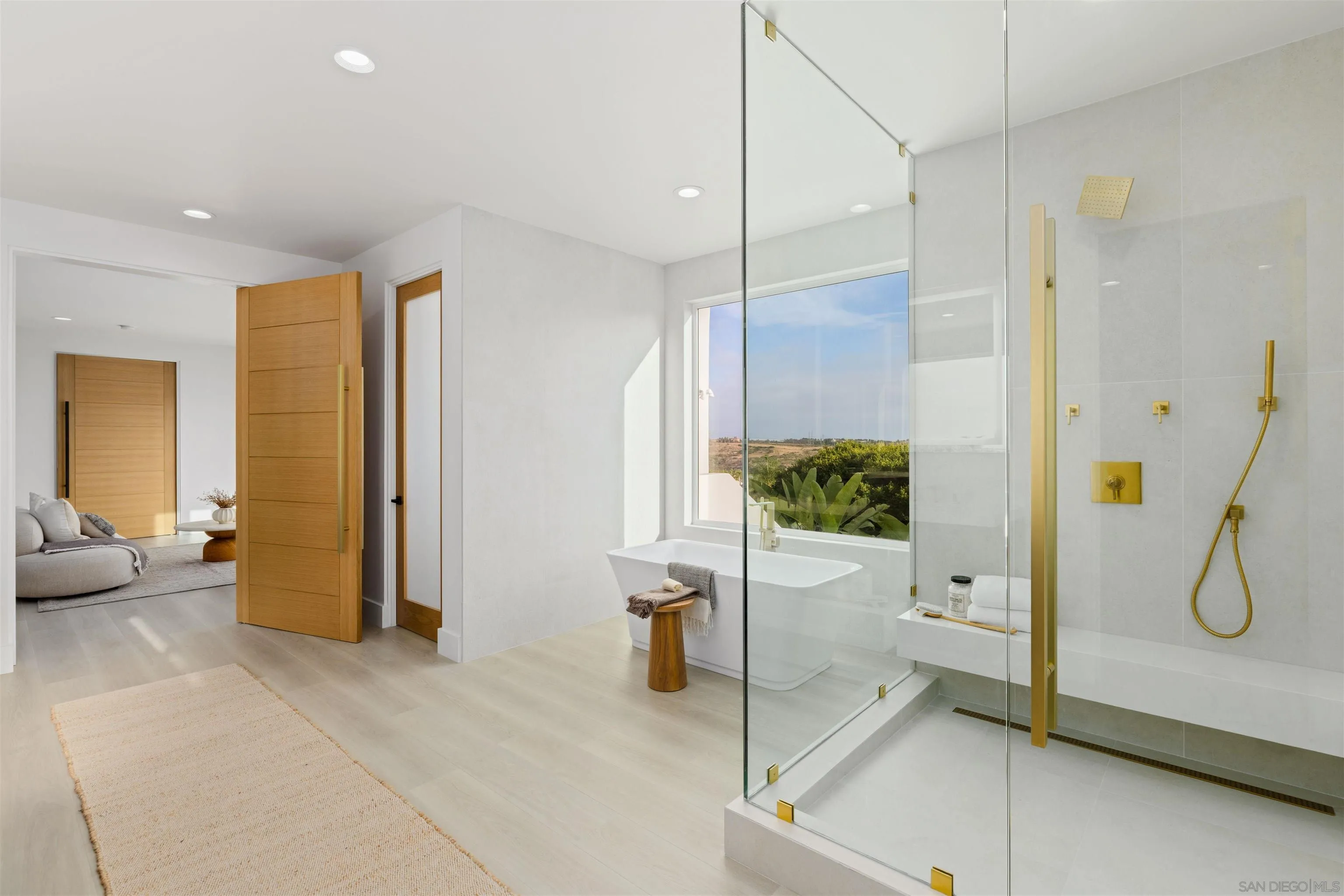 https://cdn.realtyfeed.com/cdn/127/260022951/b4159981273dc6cc03f7d0c34072917b.webp