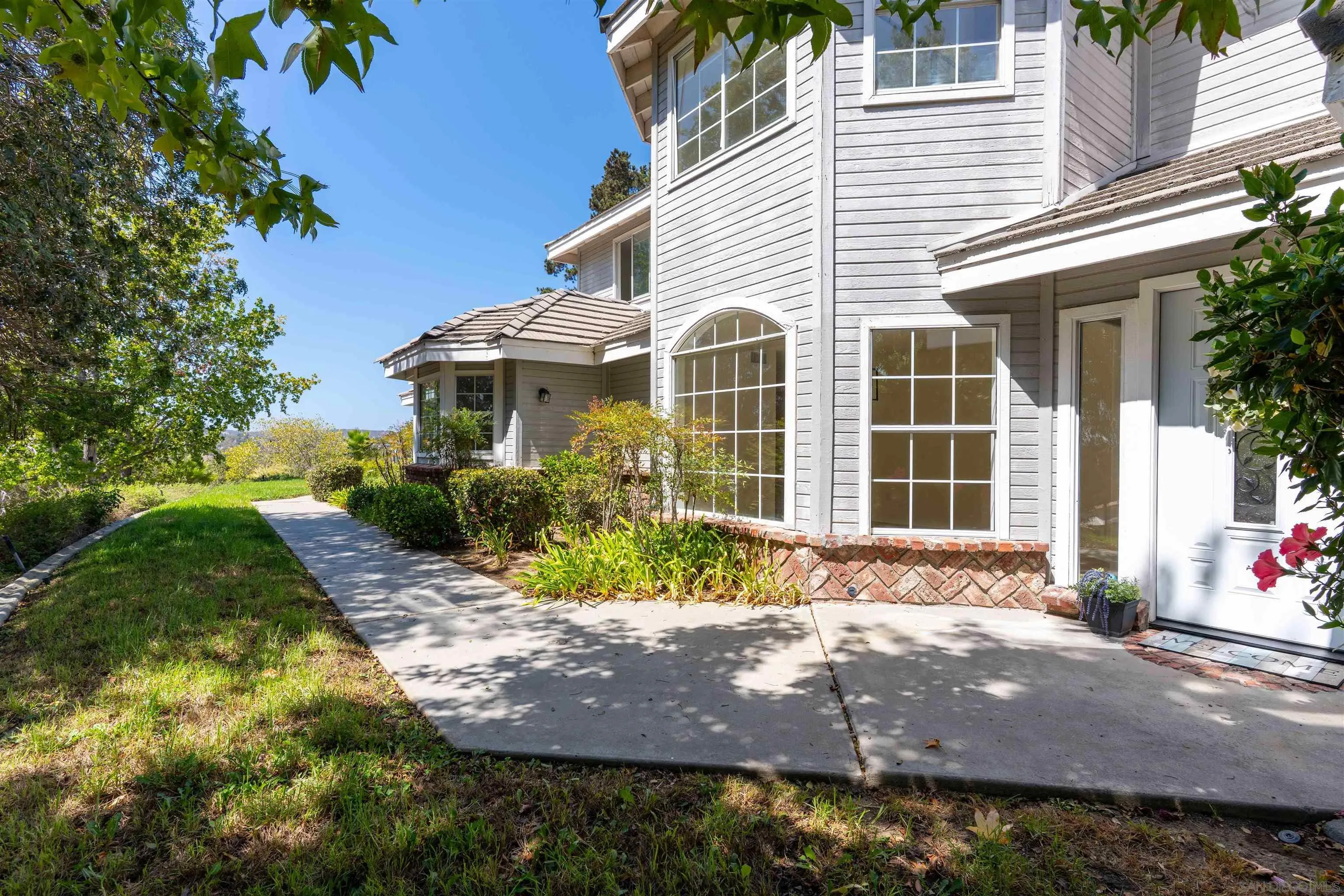 https://cdn.realtyfeed.com/cdn/127/260022954/06daba82c0459d16af7d384b4511b1ab.webp