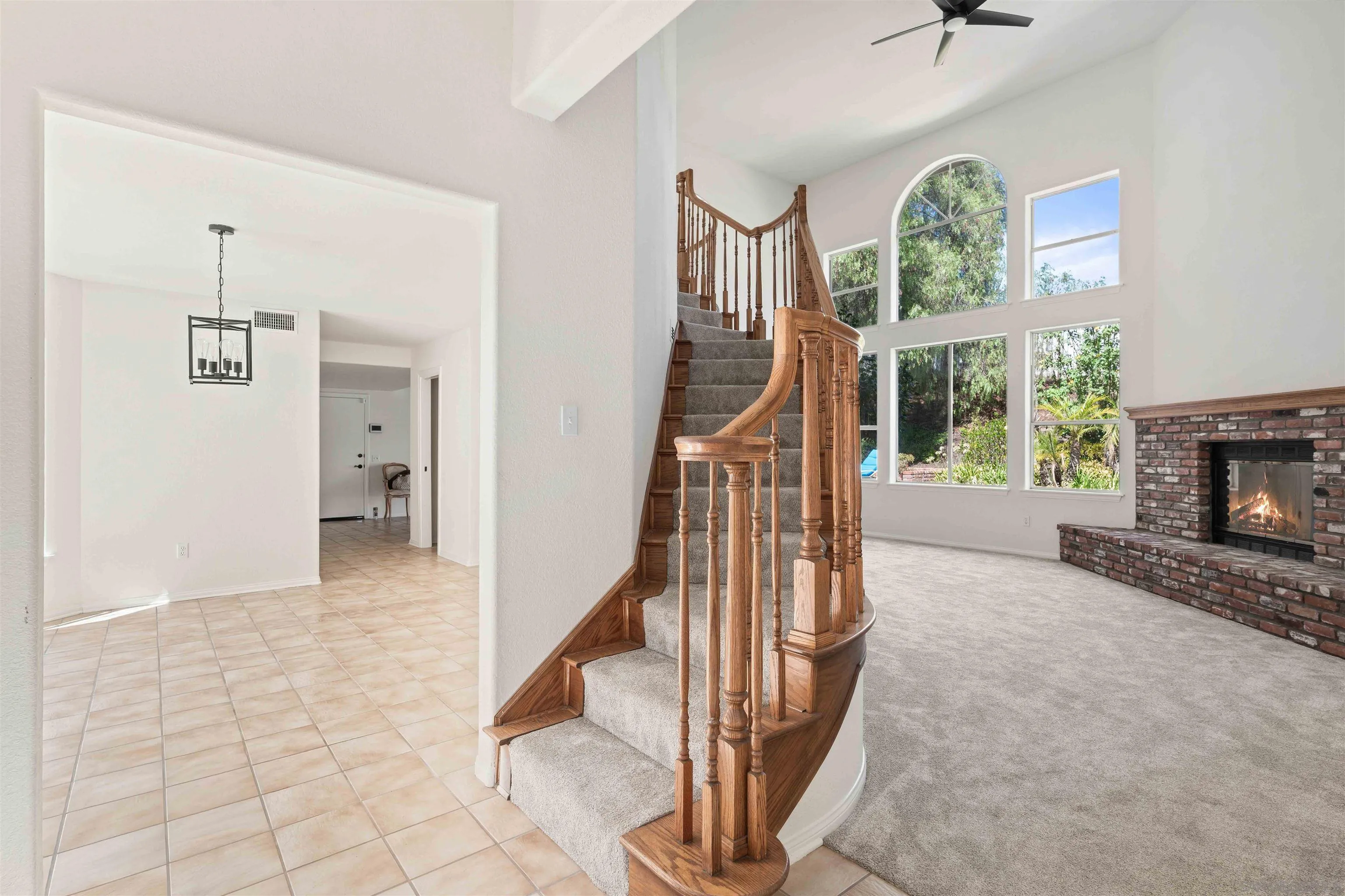 https://cdn.realtyfeed.com/cdn/127/260022954/57fbdbefe054ec97b2d16e42ffefdb52.webp