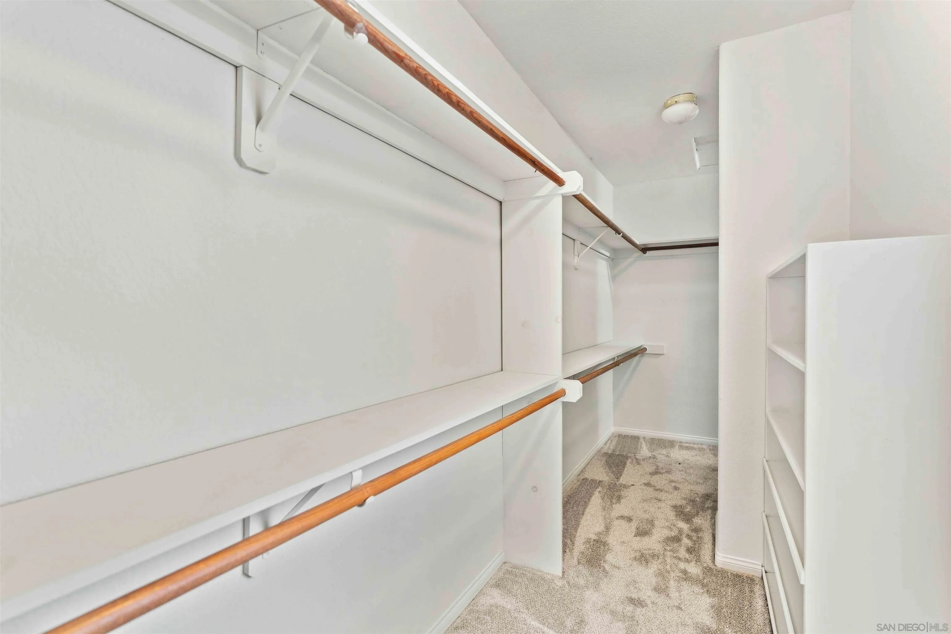 https://cdn.realtyfeed.com/cdn/127/260022954/6be363ebeb0c888c8cdf0075bce093e1.webp