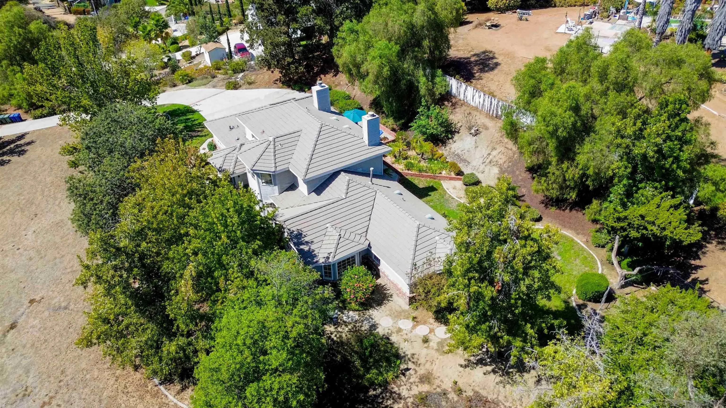 https://cdn.realtyfeed.com/cdn/127/260022954/df5692732a89d5fea5bbe8ede9519070.webp