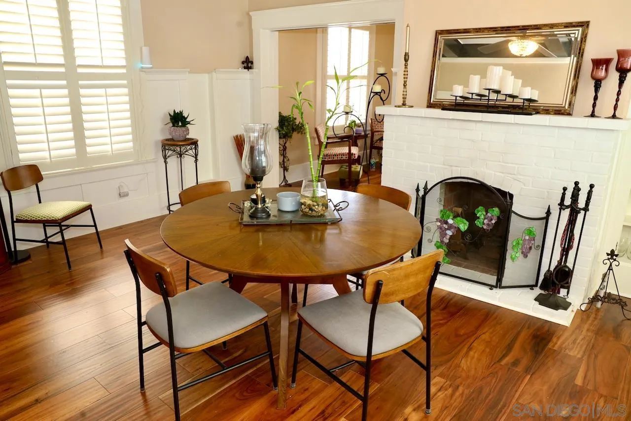 https://cdn.realtyfeed.com/cdn/127/260022955/419c8d5c71a20949b6ea4eb8d6441541.webp