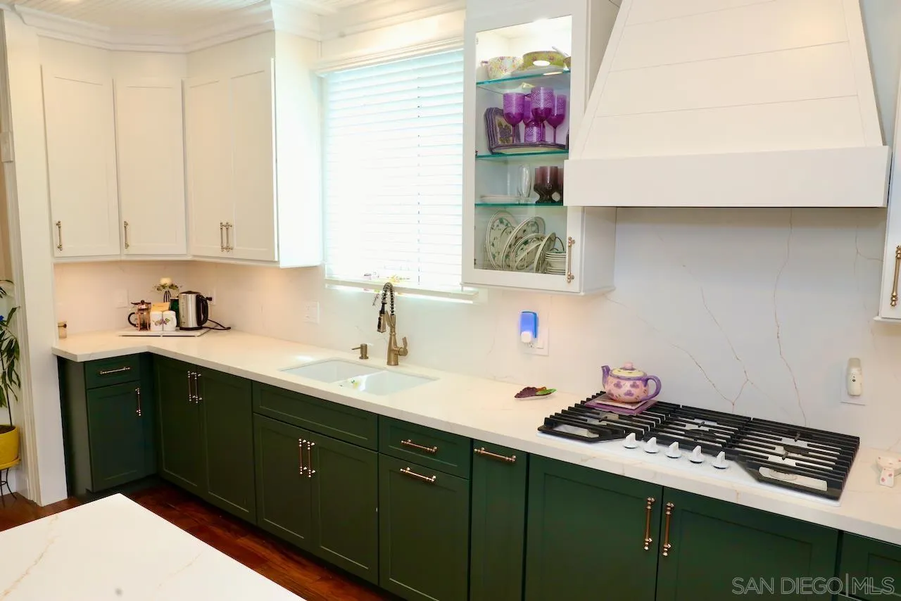 https://cdn.realtyfeed.com/cdn/127/260022955/843c50fef90cf5ac09a32c0d940e8714.webp
