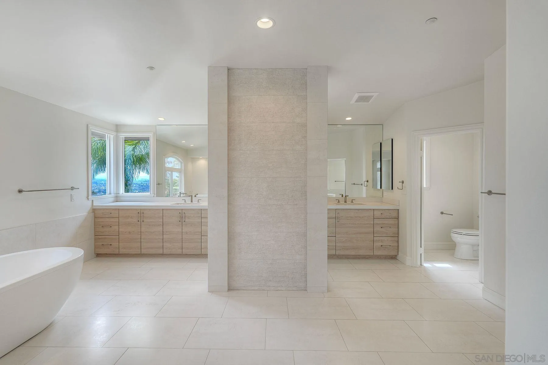 https://cdn.realtyfeed.com/cdn/127/260022956/1856899421d25038c24e58d095b45a02.webp