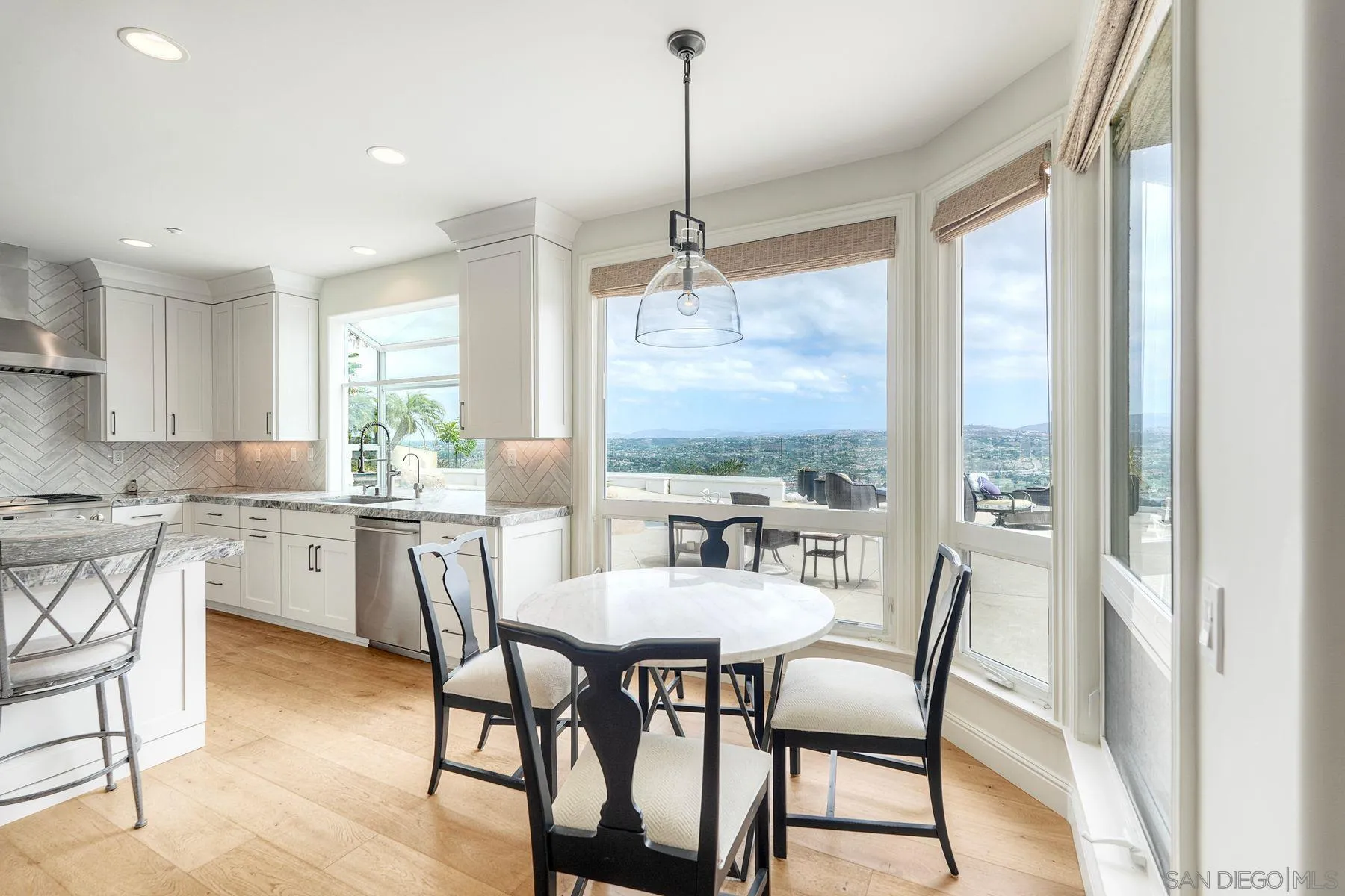 https://cdn.realtyfeed.com/cdn/127/260022956/578db39448b27e31b89d091ea7d03688.webp