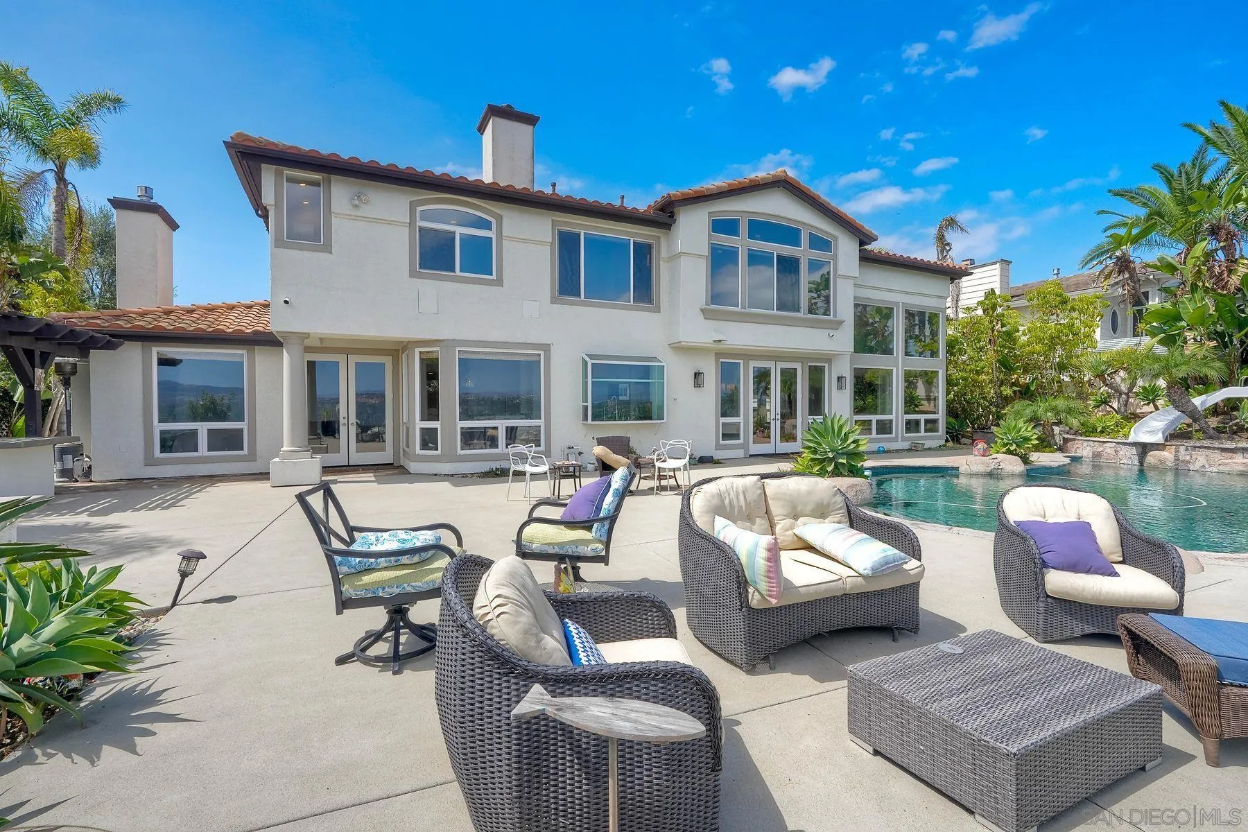 https://cdn.realtyfeed.com/cdn/127/260022956/e9575f81af90b1c8cf1d7de2d341a878.webp