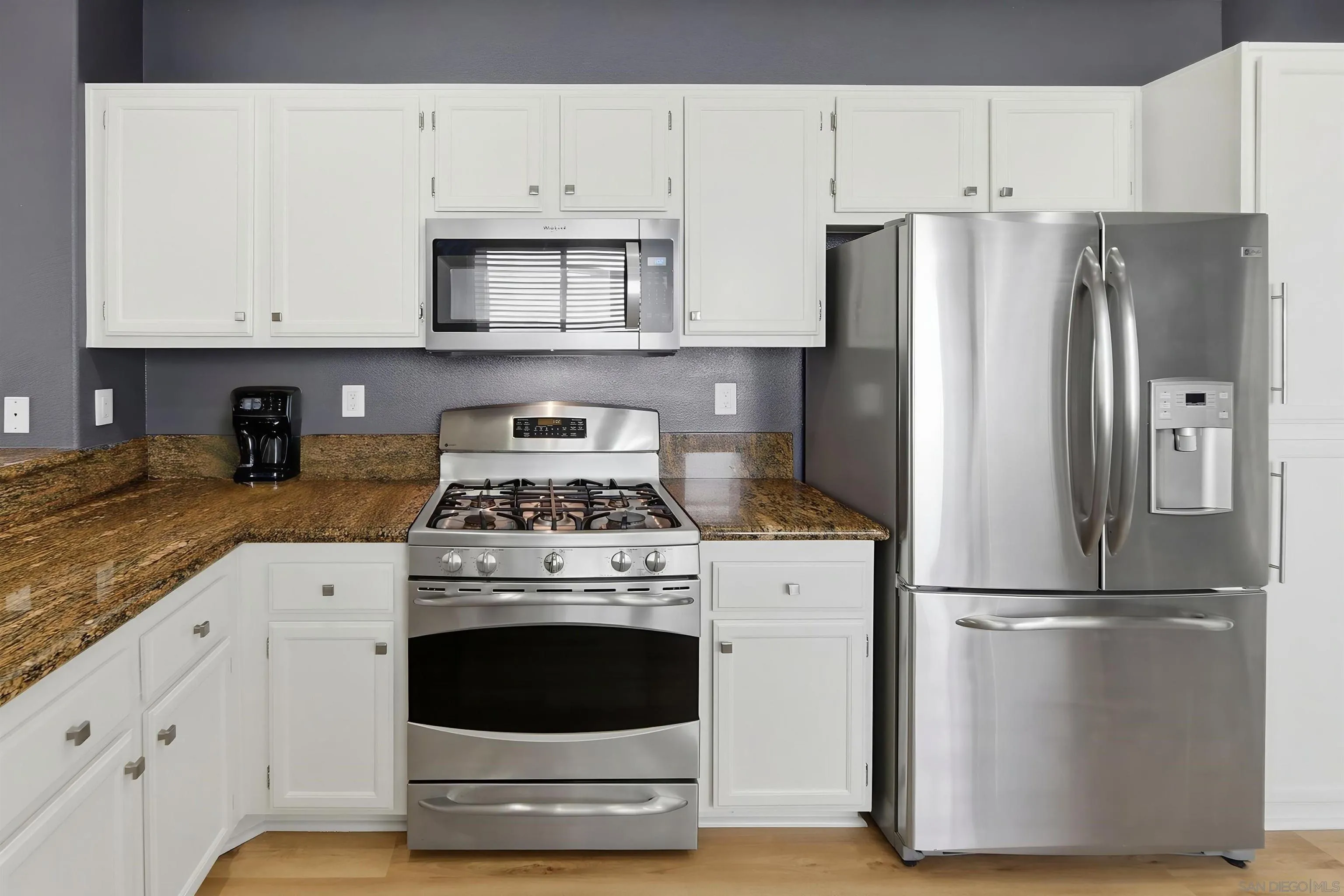 https://cdn.realtyfeed.com/cdn/127/260022958/1abd16b0b0c76f852b9fd21523bd8896.webp