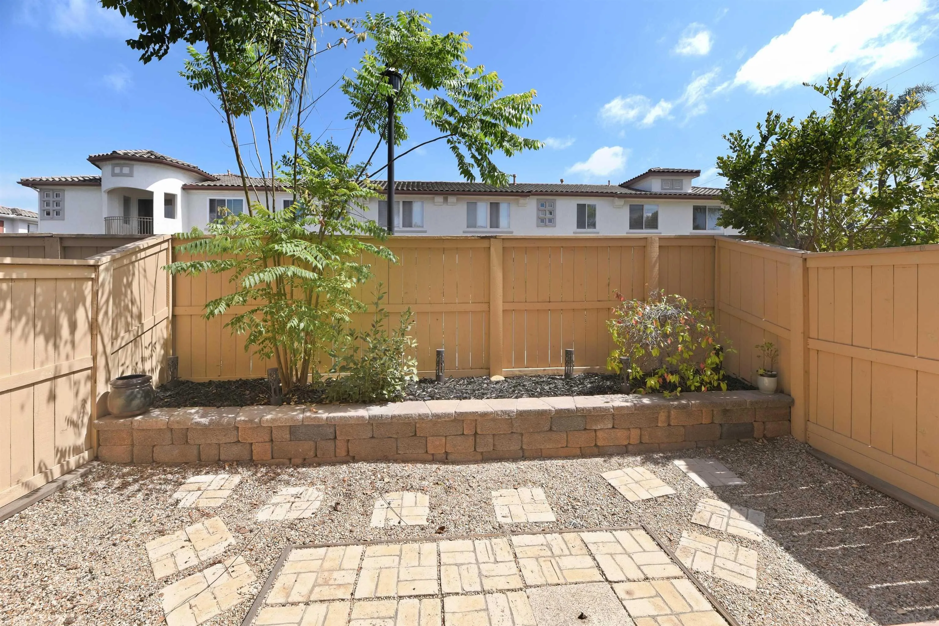 https://cdn.realtyfeed.com/cdn/127/260022958/29e4af78f66e9dc1bcf57cc16d906dbd.webp