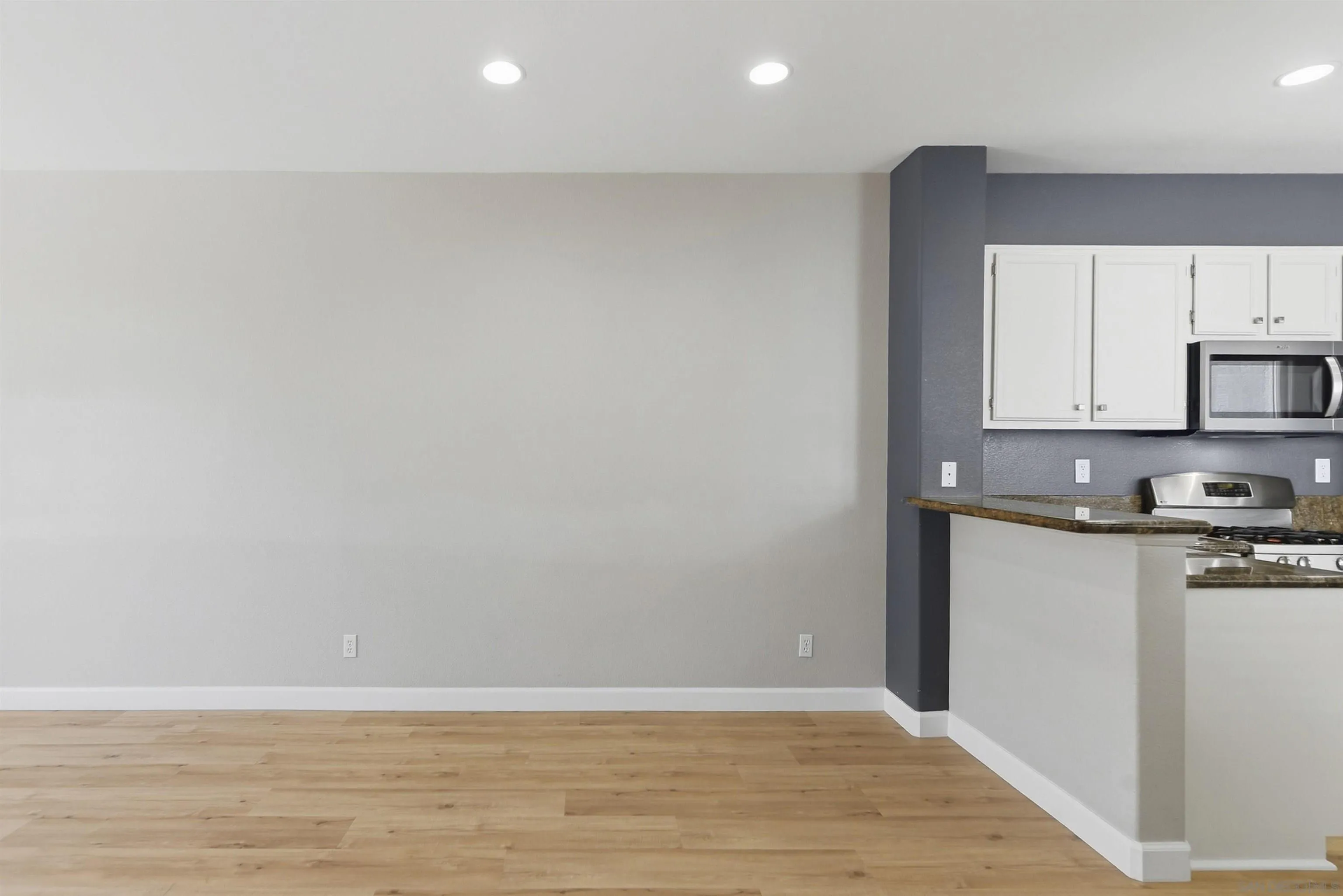 https://cdn.realtyfeed.com/cdn/127/260022958/2b690d8a924b84df673c76c21daf736f.webp