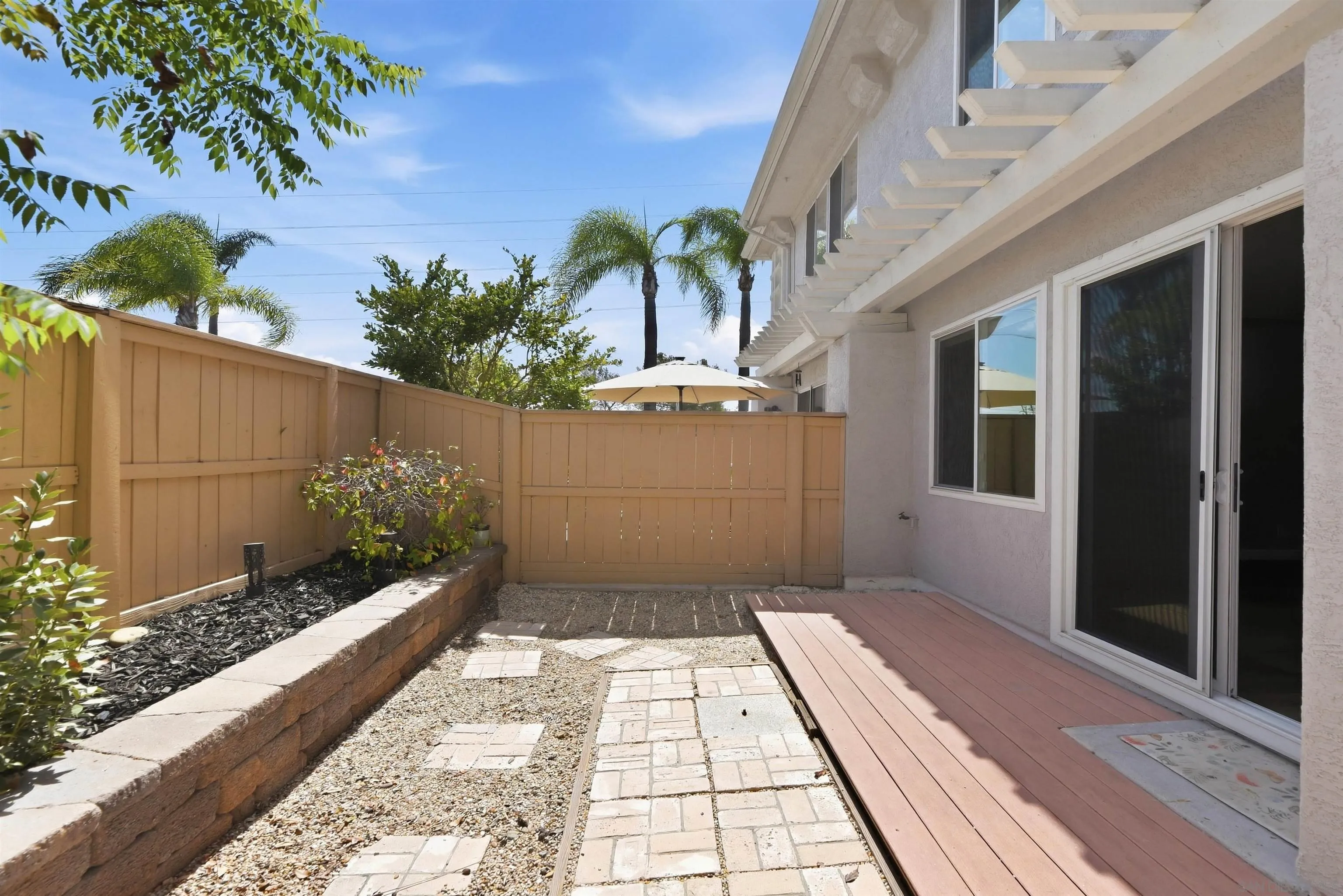 https://cdn.realtyfeed.com/cdn/127/260022958/3103597f1ffce66766063b5940eb3811.webp