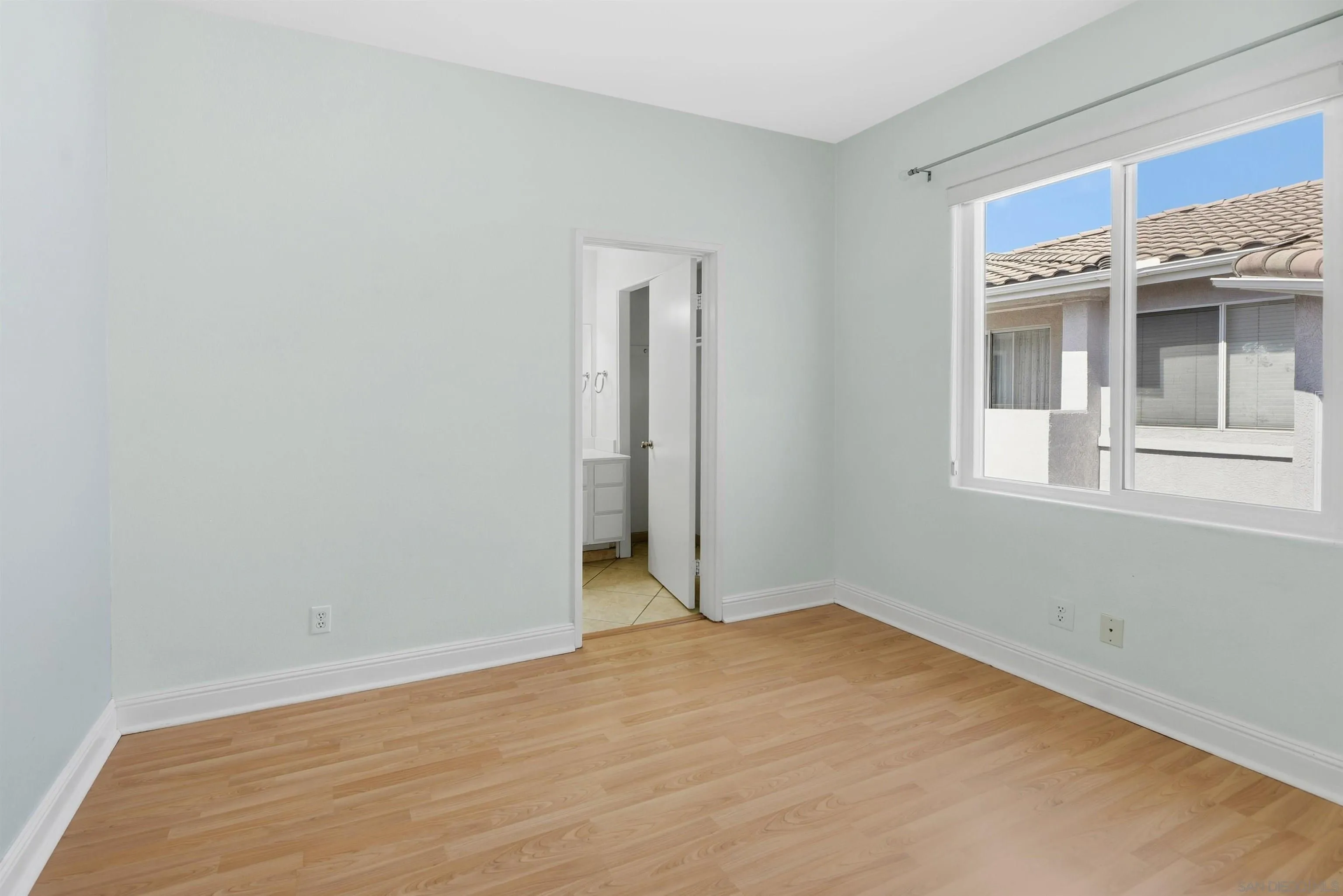 https://cdn.realtyfeed.com/cdn/127/260022958/3aacff8023f16f8694e85ef17d12caec.webp