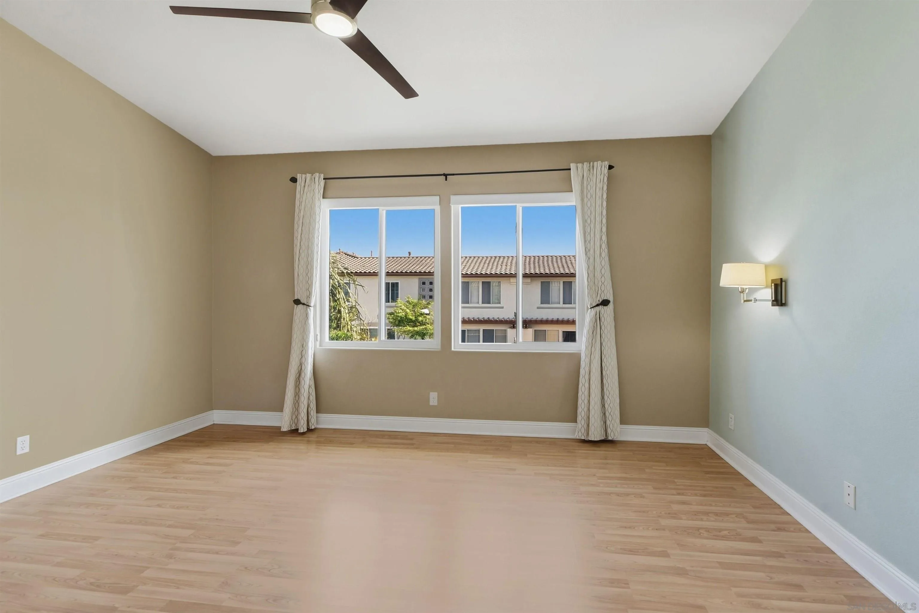 https://cdn.realtyfeed.com/cdn/127/260022958/7b30462d35ebec5633ea80bd3965d779.webp