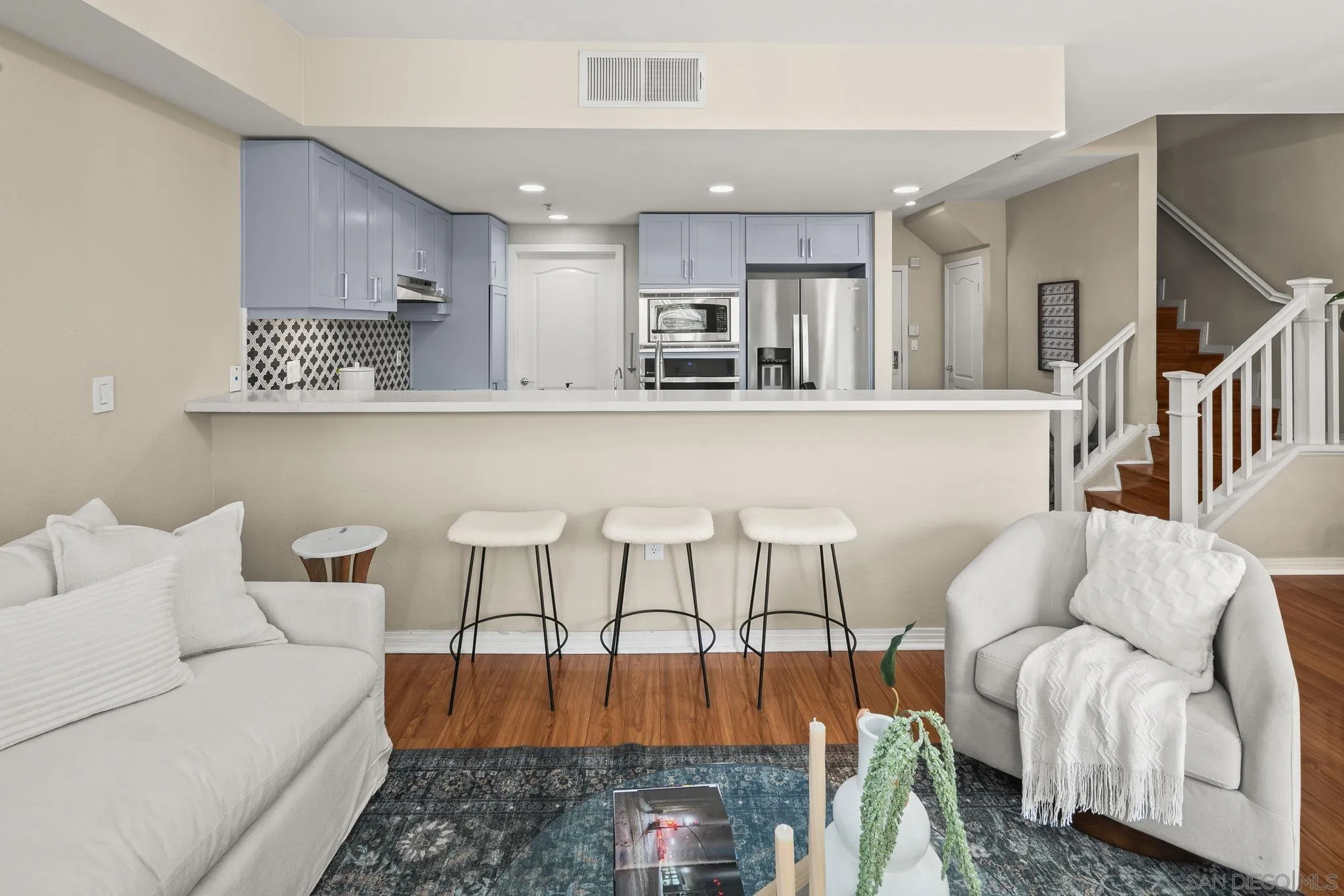 https://cdn.realtyfeed.com/cdn/127/260022960/2b28e22ca31437e6e569341a3ab2a5e5.webp