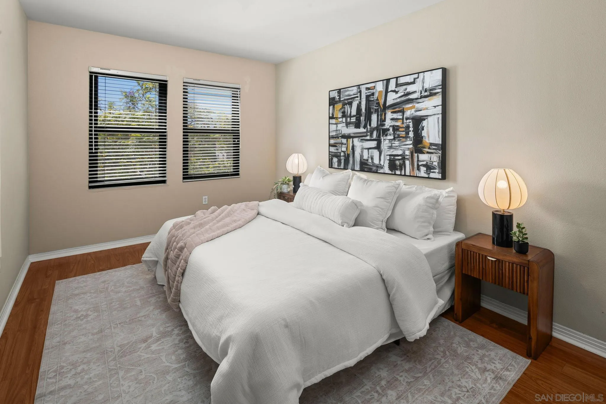 https://cdn.realtyfeed.com/cdn/127/260022960/65af93052c1ac4396665ec097518feef.webp