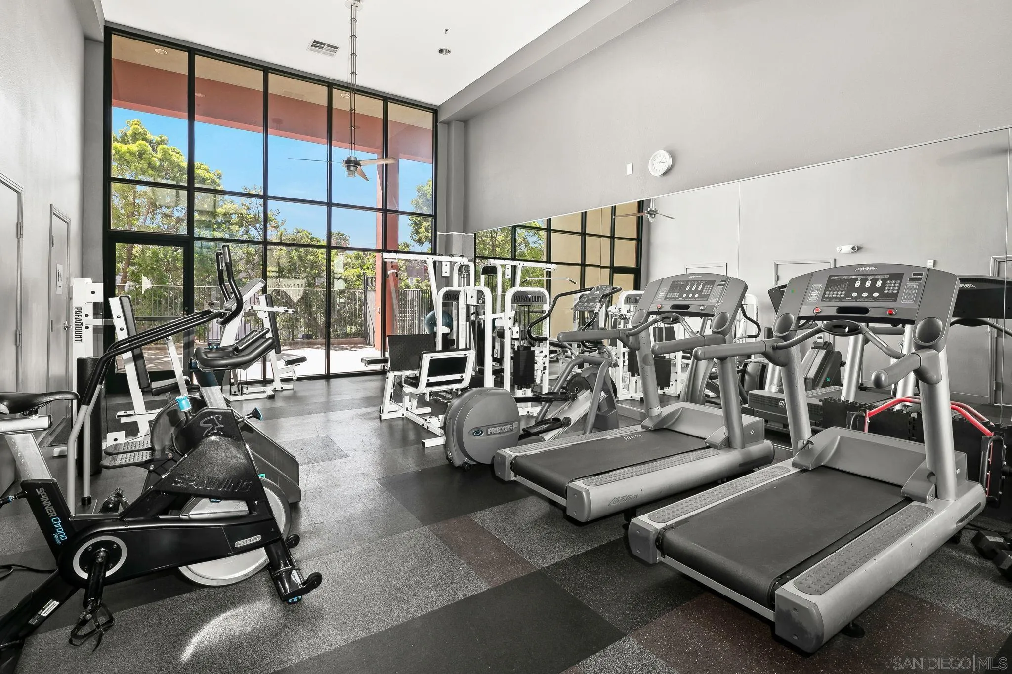 https://cdn.realtyfeed.com/cdn/127/260022960/bfde54a82376ce4b75688b7bccf404cc.webp