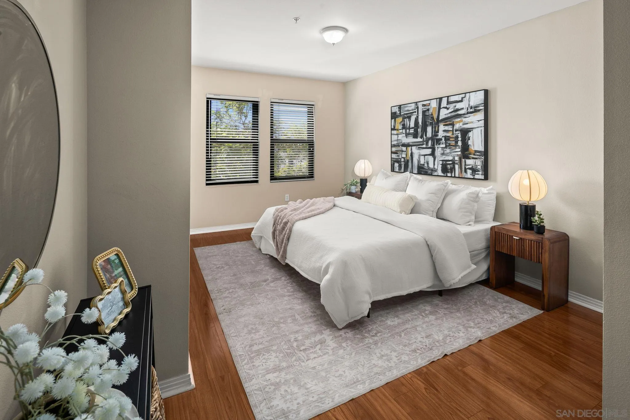 https://cdn.realtyfeed.com/cdn/127/260022960/db8b01dc9cd84f1ed8666b47198d1057.webp