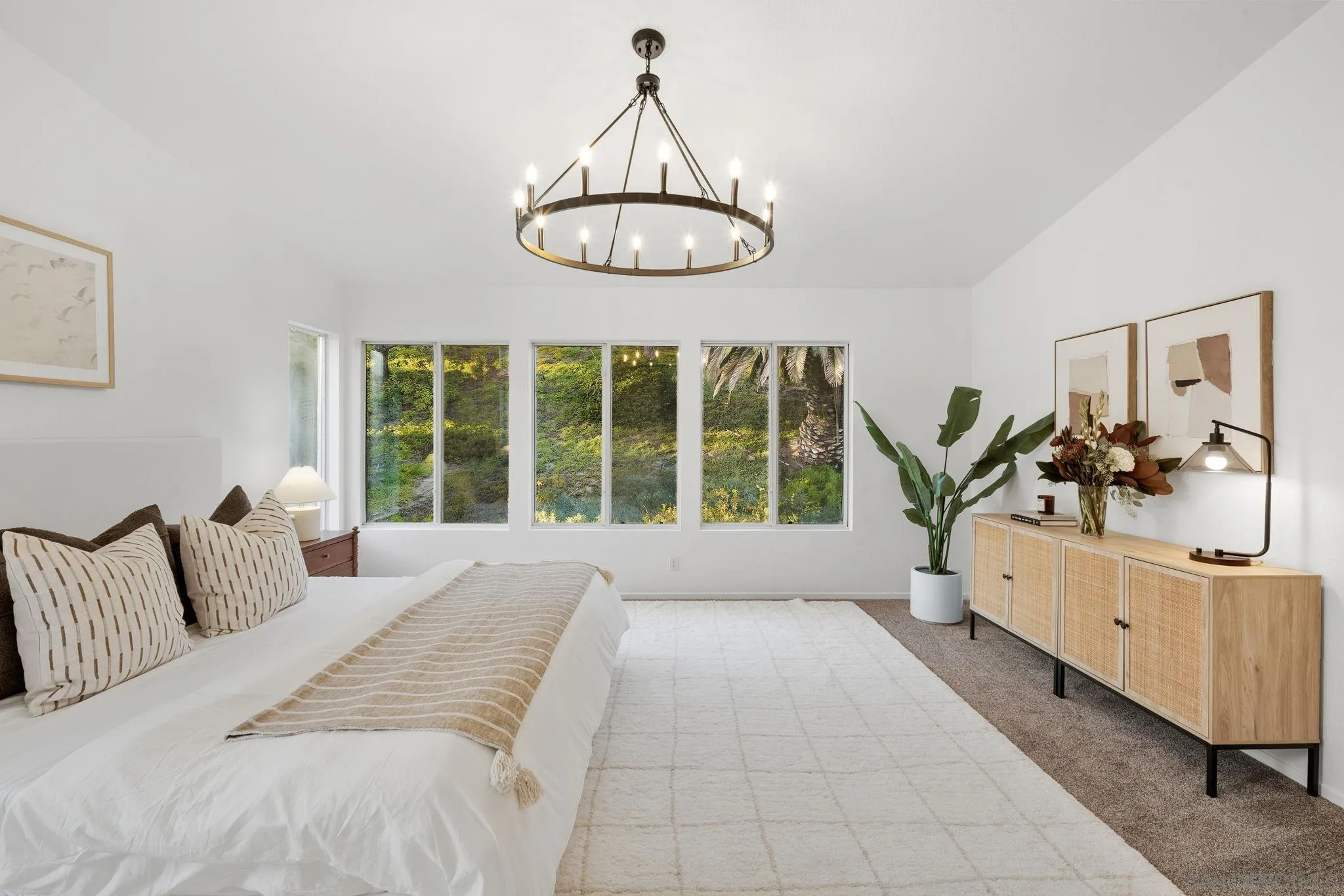 https://cdn.realtyfeed.com/cdn/127/260022963/39c8ec6ed38f876680d804b750a3a56f.webp