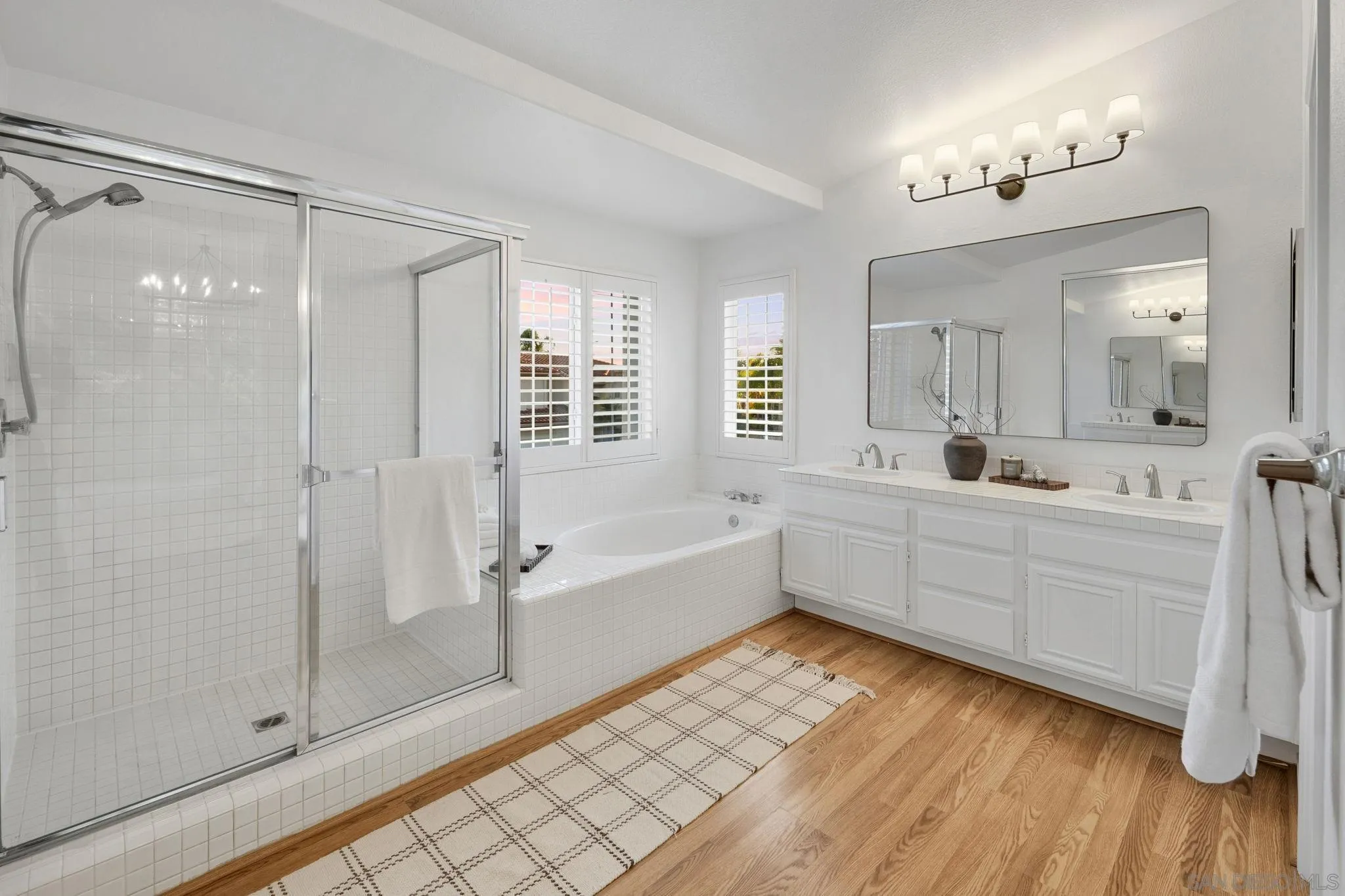 https://cdn.realtyfeed.com/cdn/127/260022963/3fbe0e7b1e0ed7a80ec63de4a5ea4ece.webp