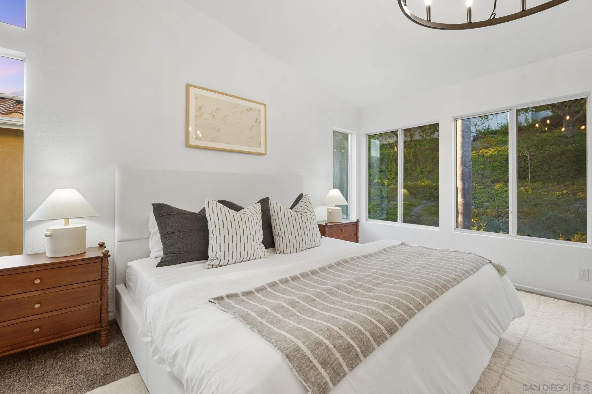 https://cdn.realtyfeed.com/cdn/127/260022963/530b3f2170b872eb651c47b8a2907b89.webp
