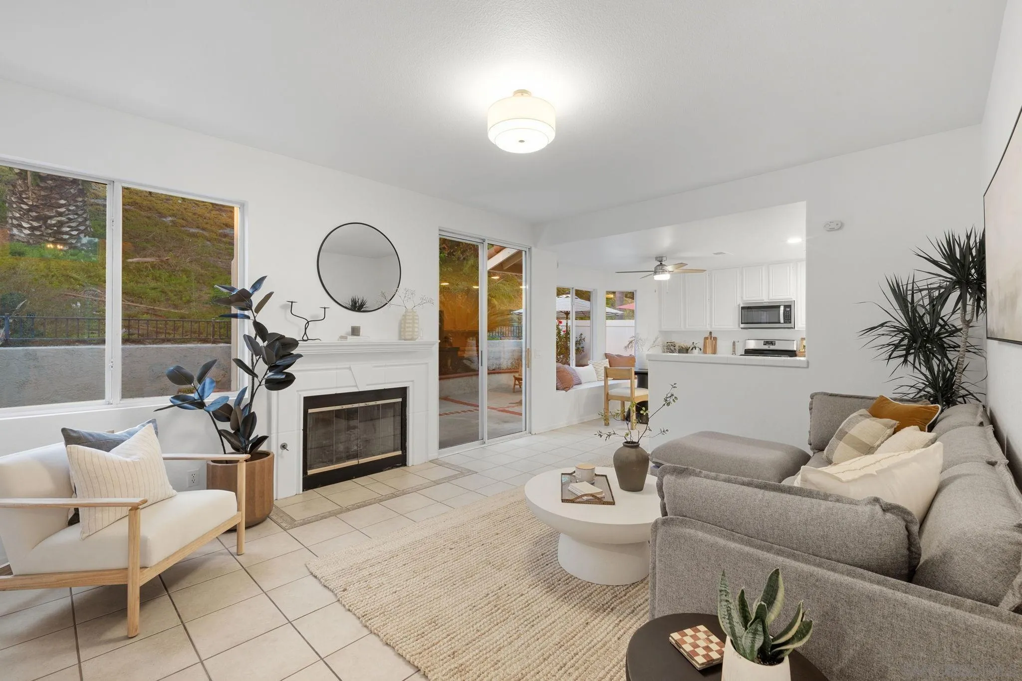 https://cdn.realtyfeed.com/cdn/127/260022963/797c21d91818f44372b638a96bdee61e.webp