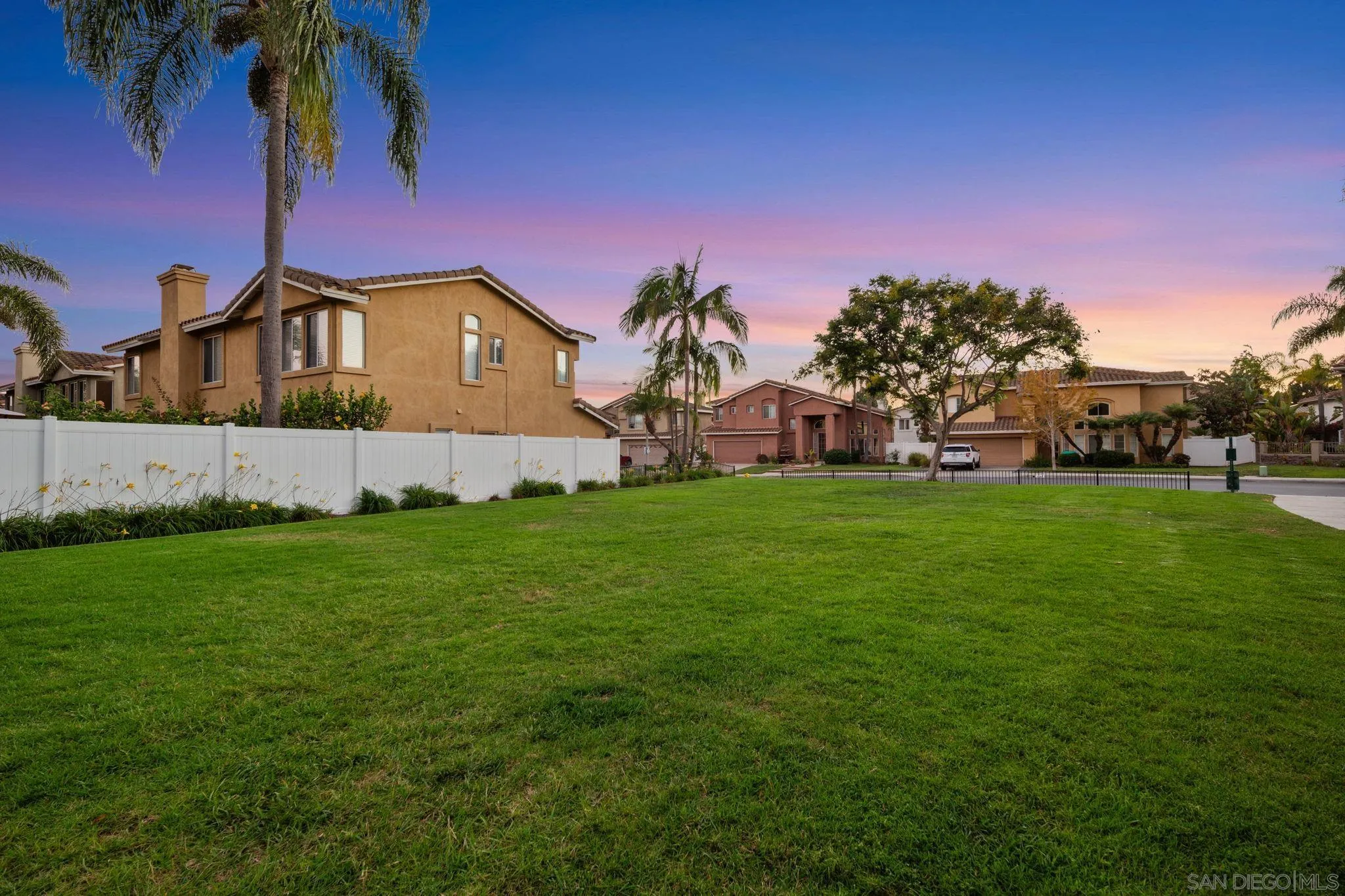 https://cdn.realtyfeed.com/cdn/127/260022963/8ba325086b1a5d243dc1c65f8bffa982.webp