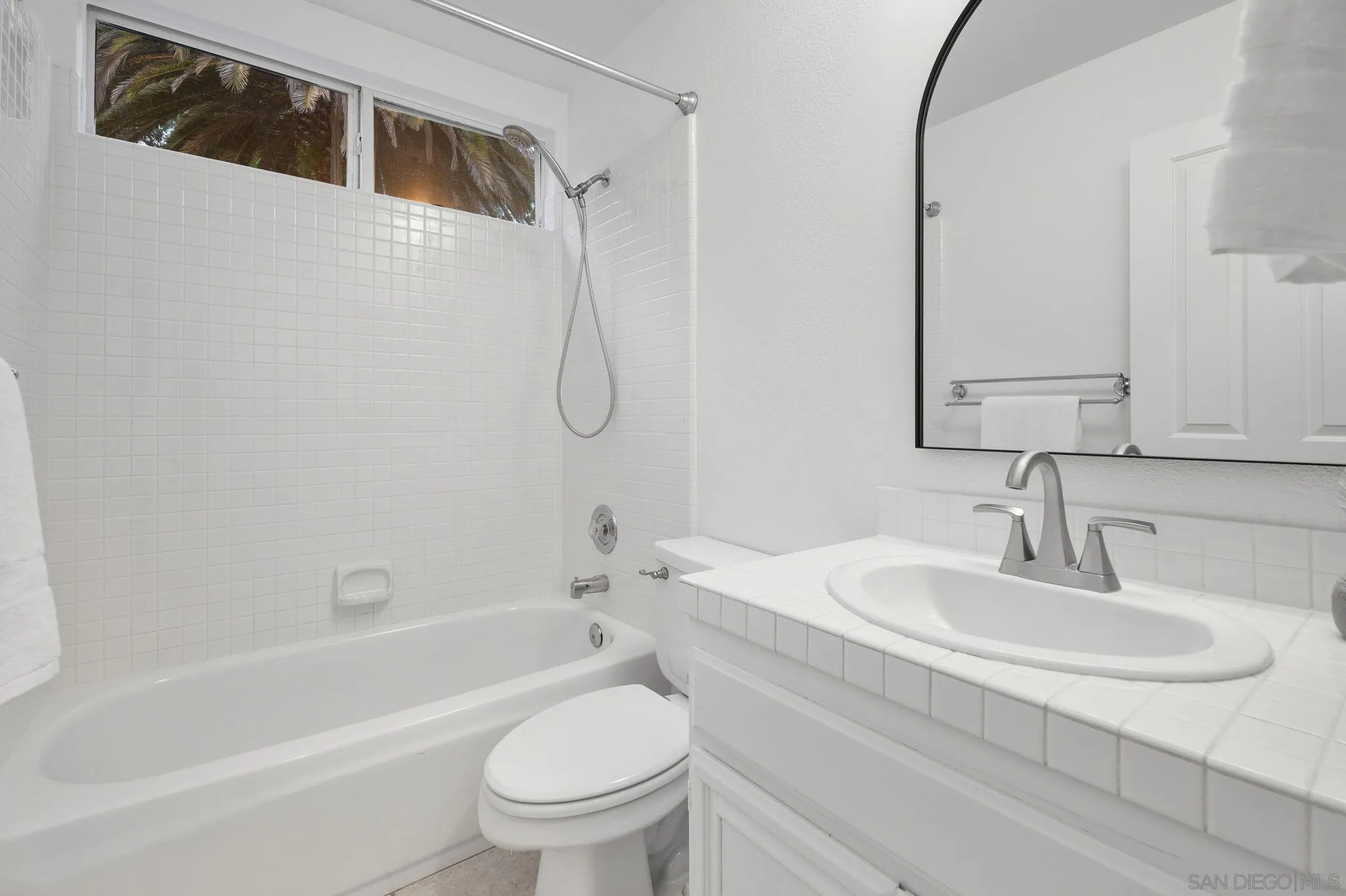 https://cdn.realtyfeed.com/cdn/127/260022963/f0d9eb9f74e33ab1196465579d6ba484.webp