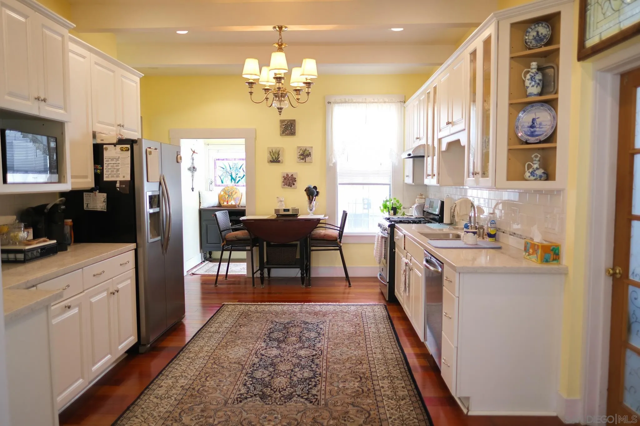 https://cdn.realtyfeed.com/cdn/127/260022965/102bd8c084baef8adc6682913009fbe6.webp